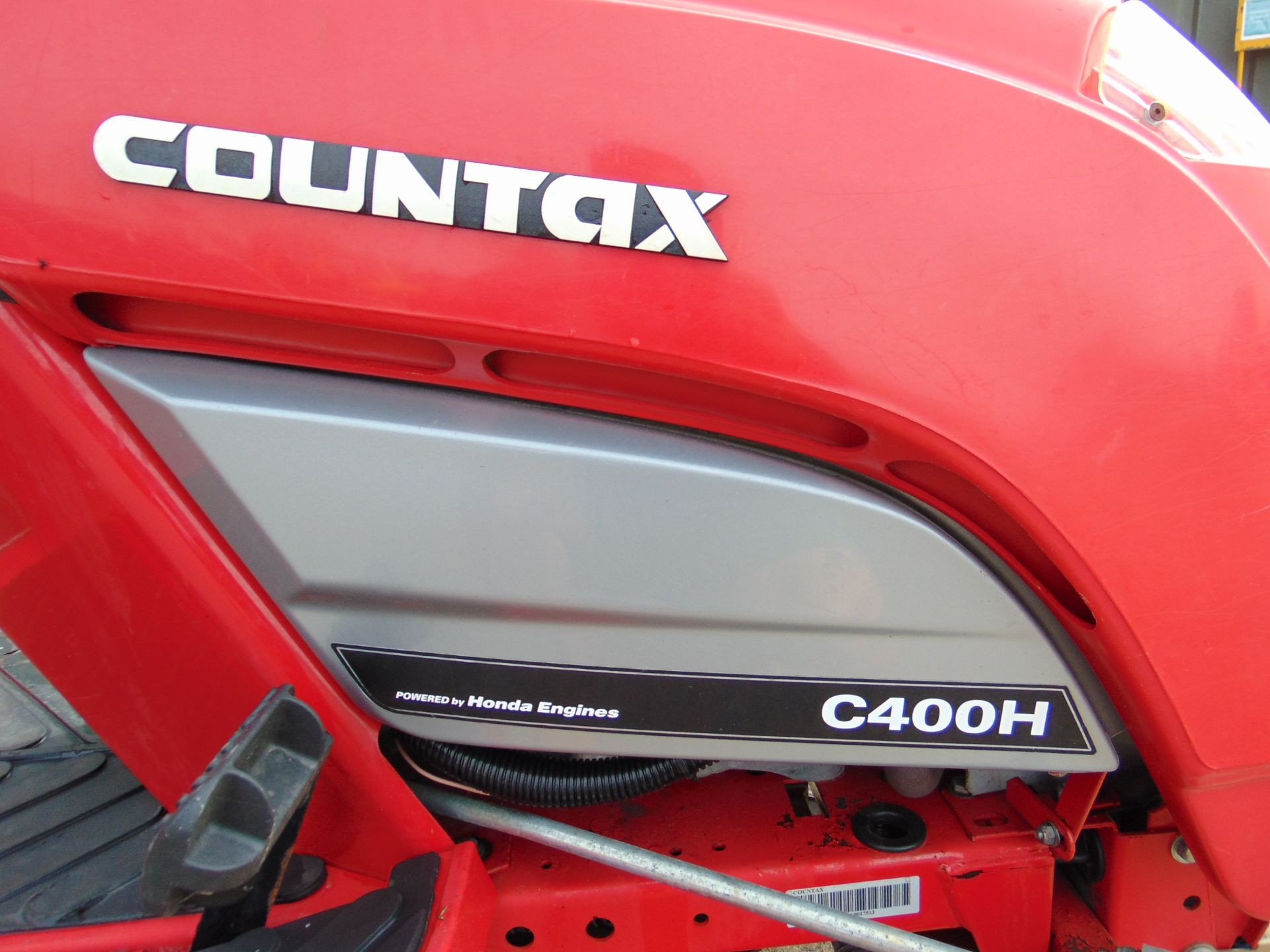 Countax C400H Ride On Mower / Lawn Tractor - Image 12 of 13