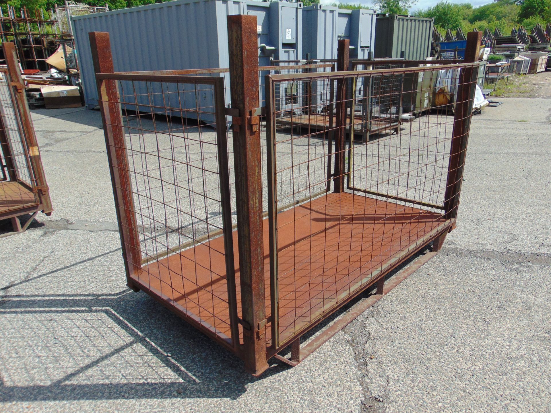 Heavy Duty Metal Stackable Stillage / Post Pallet - Image 3 of 5