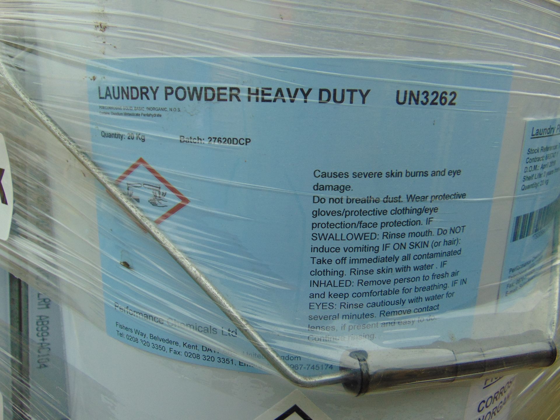 24x Unissued 20Kg Performance Chemicals Heavy Duty Laundry Powder ideal for all fabrics - Image 2 of 2