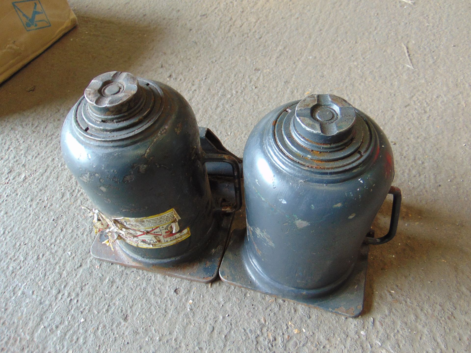 2 x 15 Ton Hydraulic Jacks as shown - Image 2 of 3