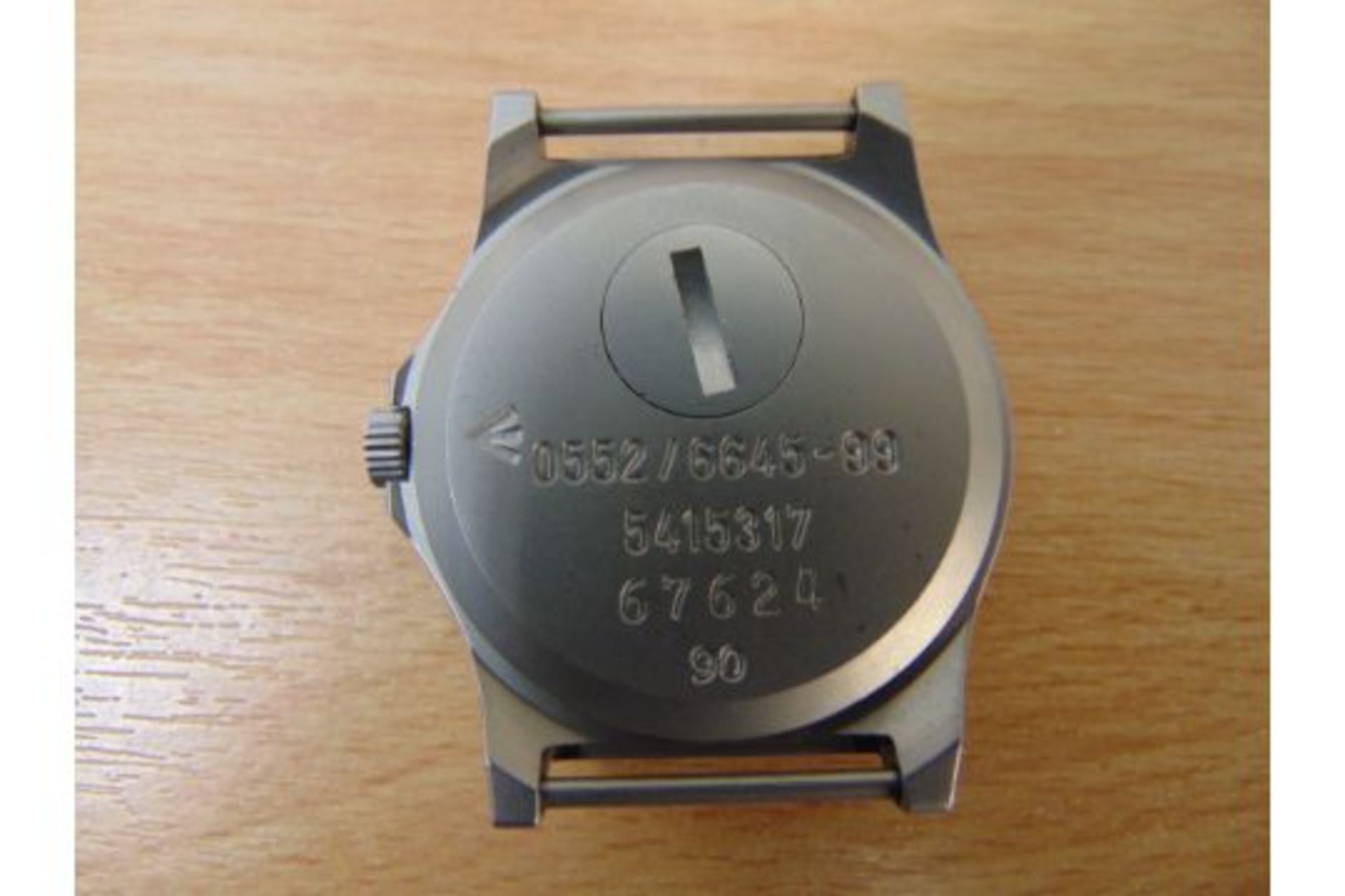 Lovely Unissued Condition Rare CWC 0552 Royal Marines / Navy Issue Service Watch GULF WAR Dated 1990 - Image 3 of 4