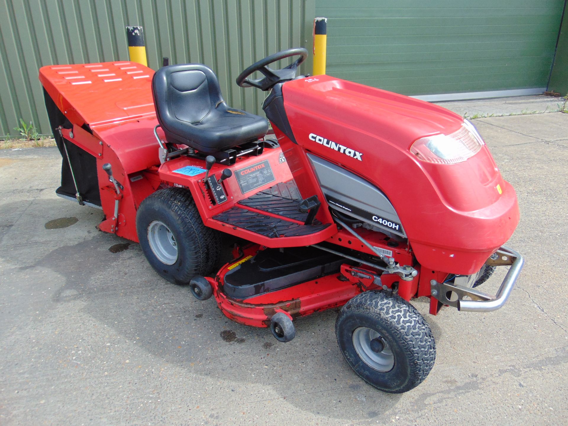 Countax C400H Ride On Mower / Lawn Tractor