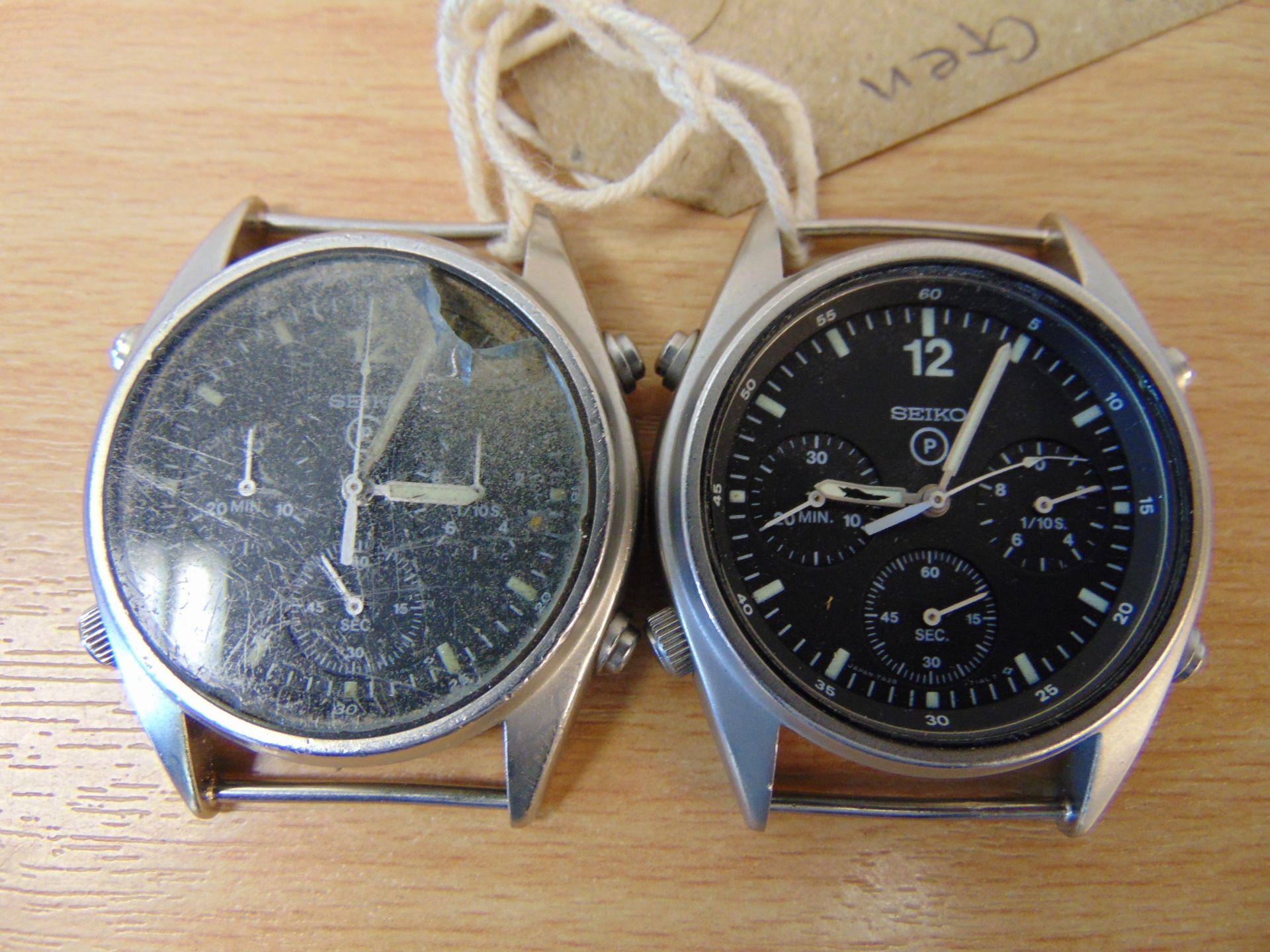 2 x Seiko Gen 1 Pilot Chronos ( 1x no Glass + 1x Damage Glass), Date 1988 & 1984