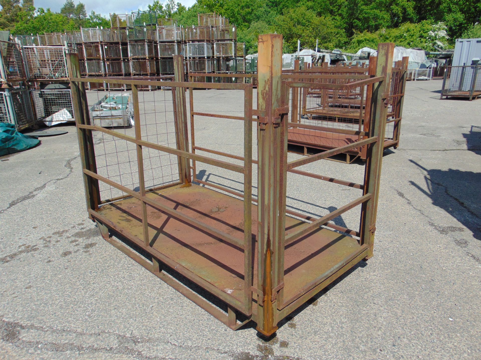 Heavy Duty Metal Stackable Stillage / Post Pallet