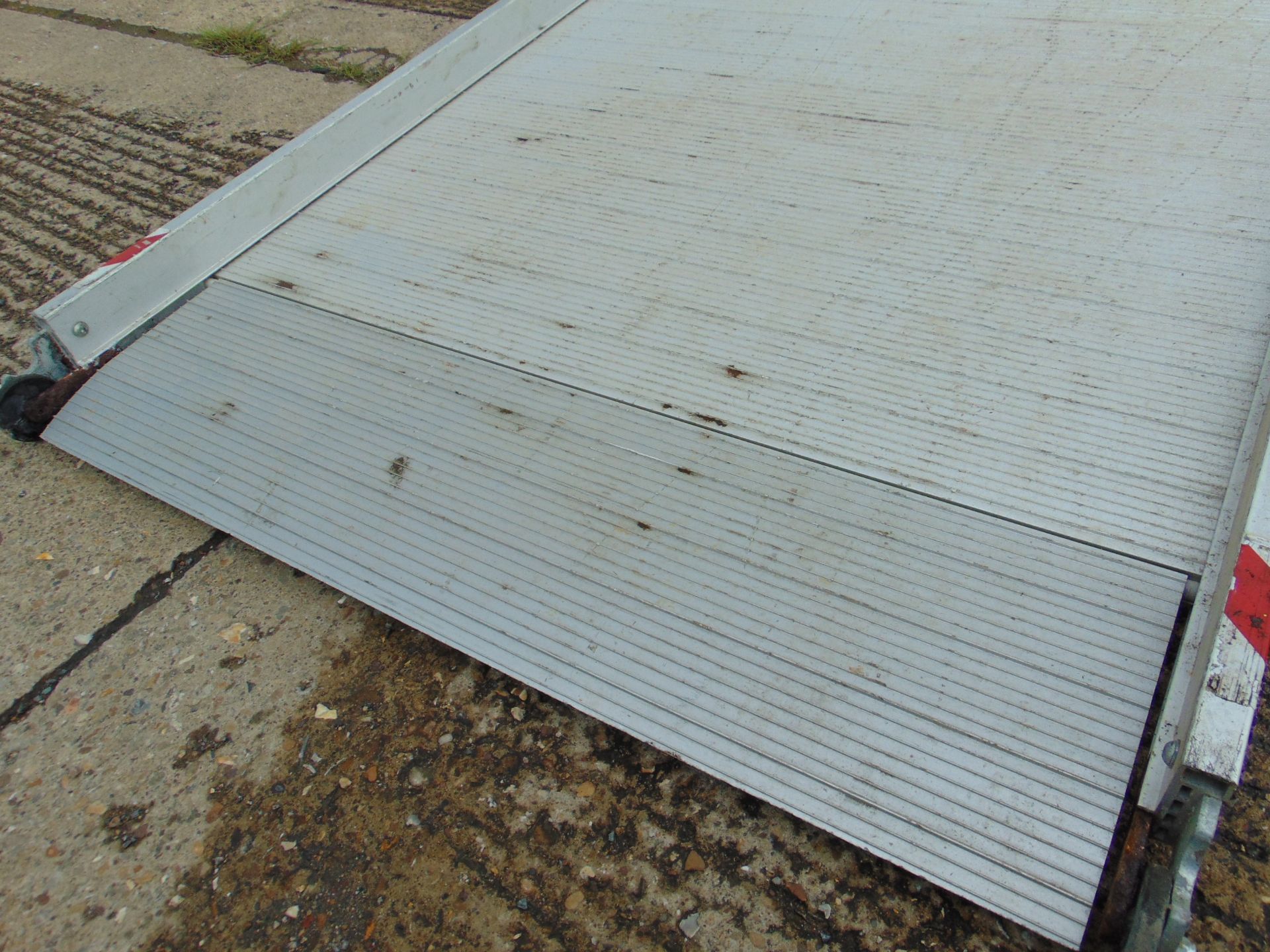 WM System AL100 Folding Aluminium Loading Ramp - Image 3 of 8