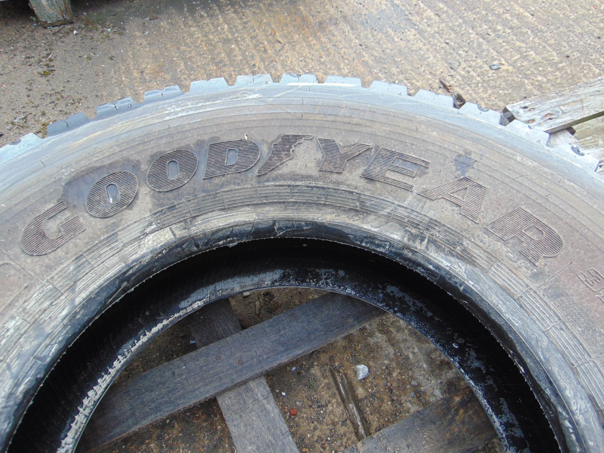 1x Goodyear Ultragrip WTD 315/80 R22.5 Tyre - Image 4 of 6