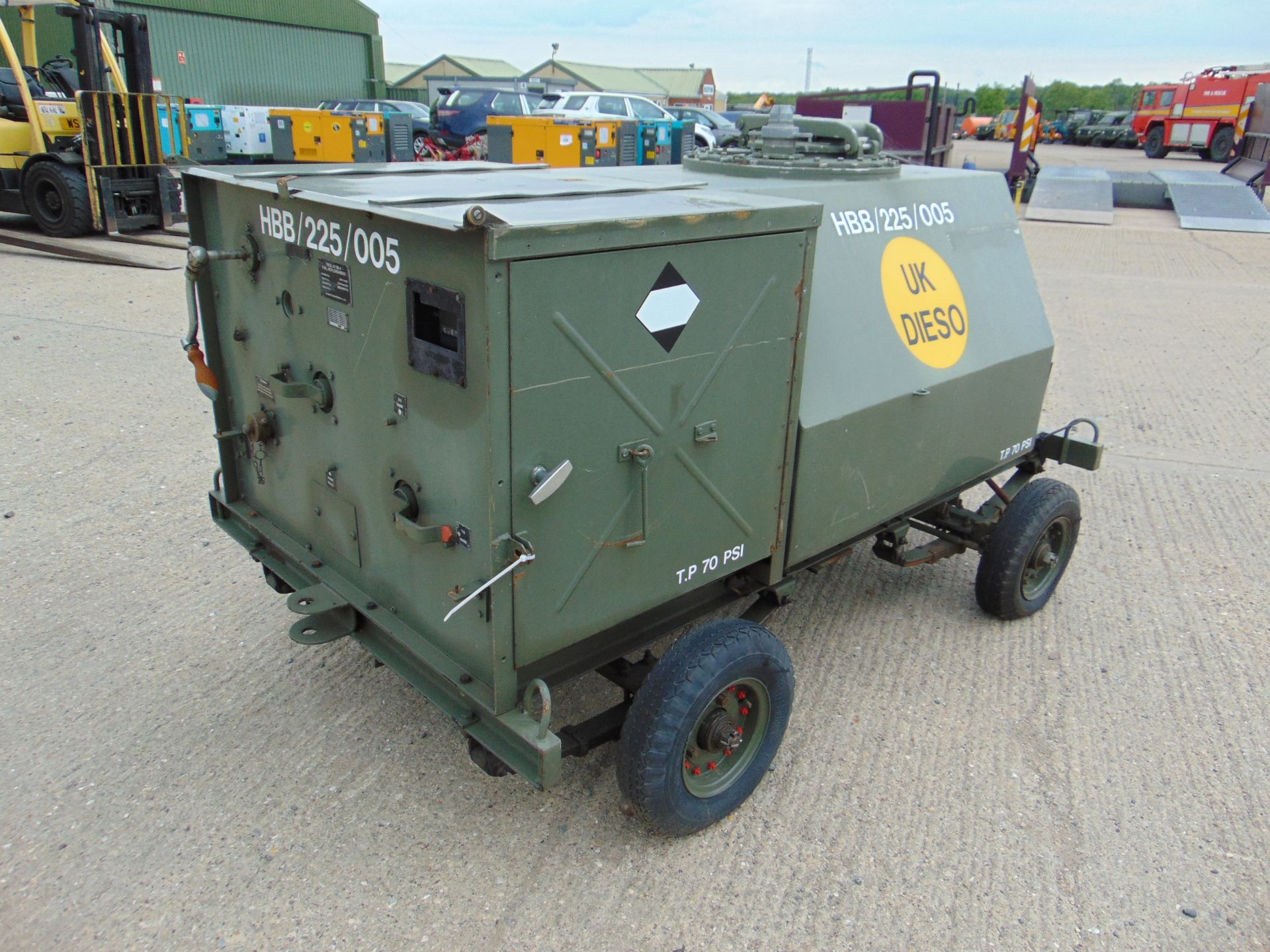 Mk4 Fuel Replenishment Trolley from RAF - Image 4 of 18