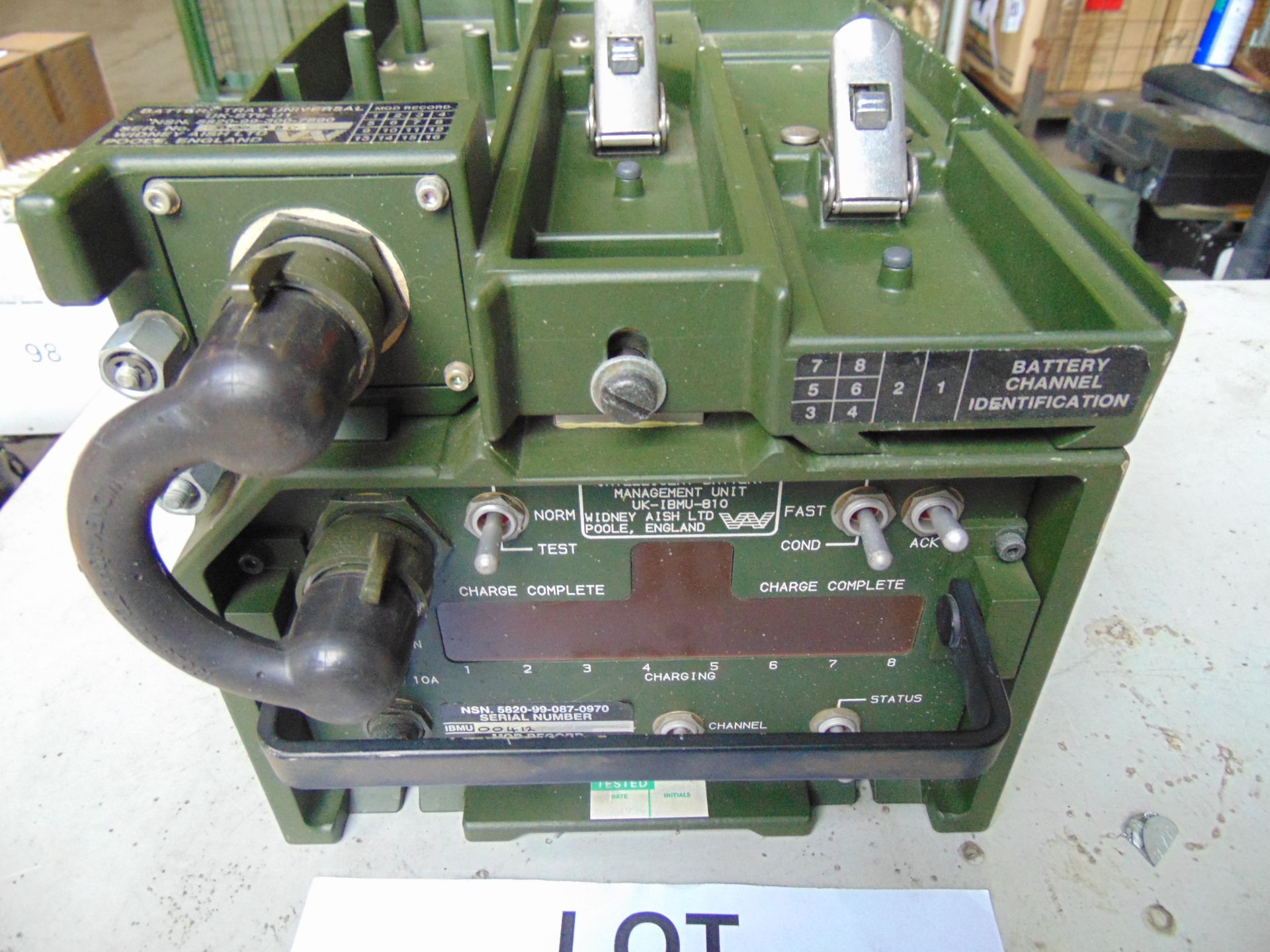 1 x Very nice Vehicle Mount Clansman Intelligent Battery Management unit c/w Unissued Battery - Image 5 of 5