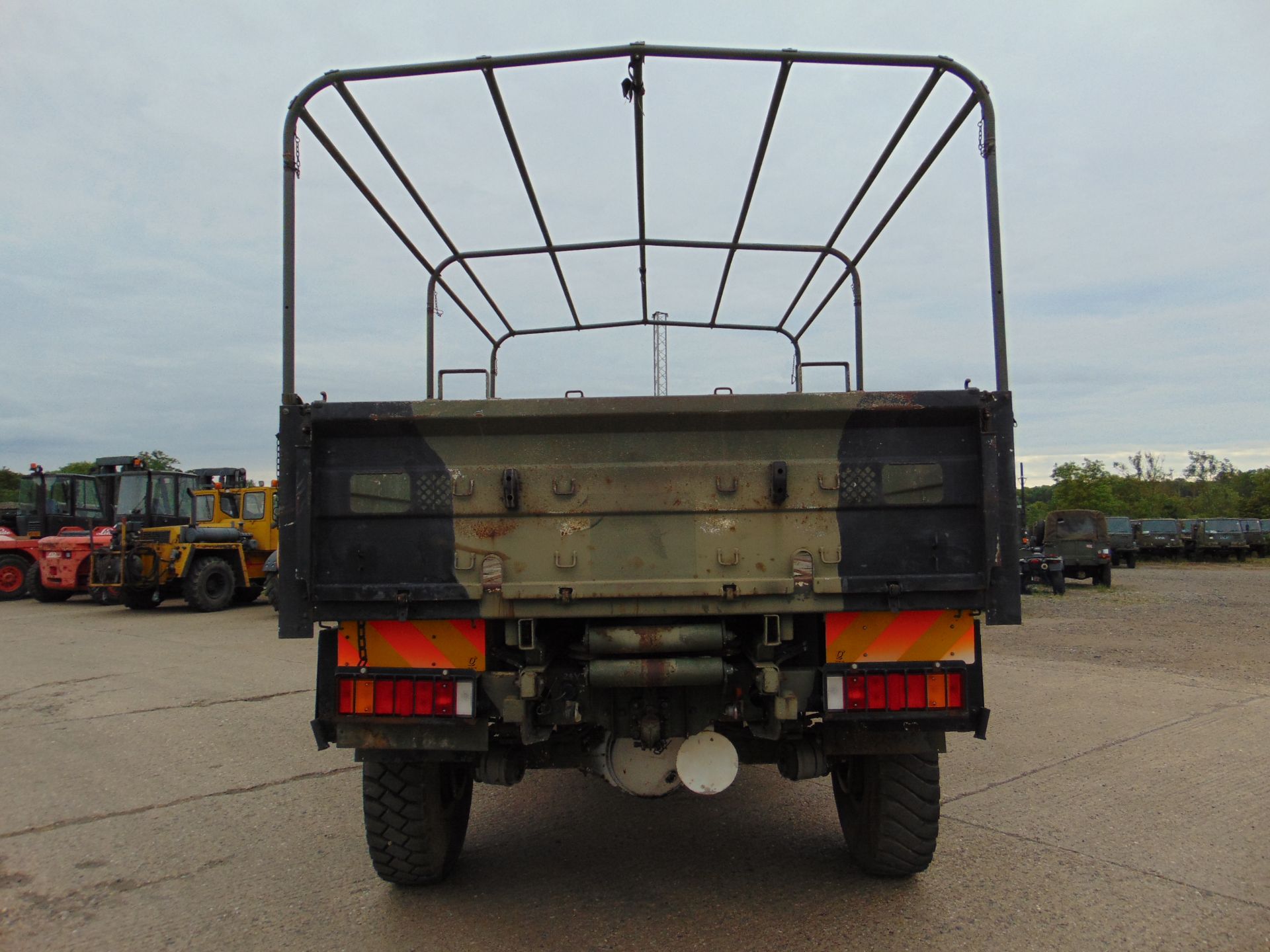 Leyland Daf 45/150 4 x 4 fitted with Hydraulic Winch ( operates Front and Rear ) - Image 7 of 23