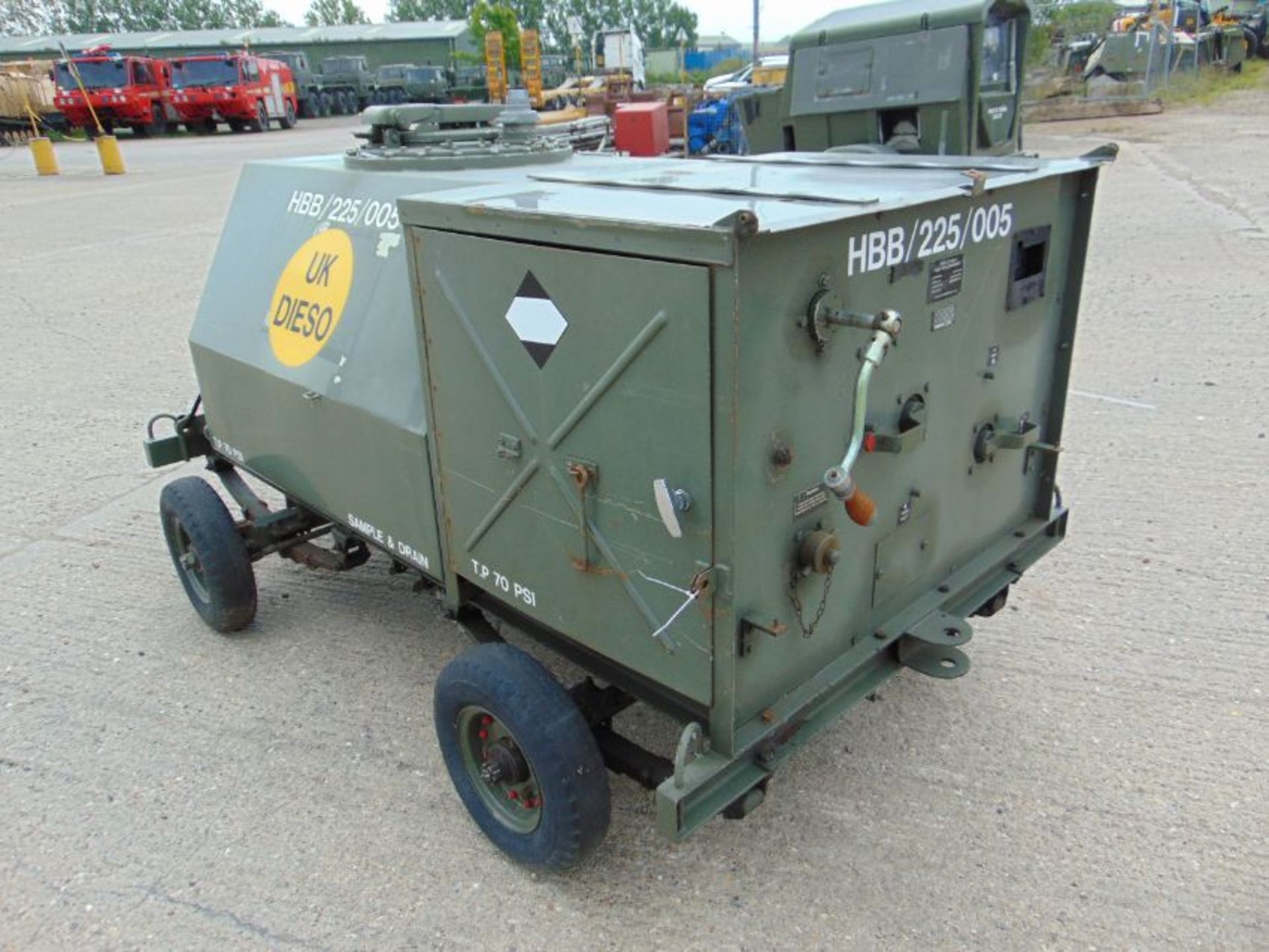 Mk4 Fuel Replenishment Trolley from RAF - Image 6 of 18