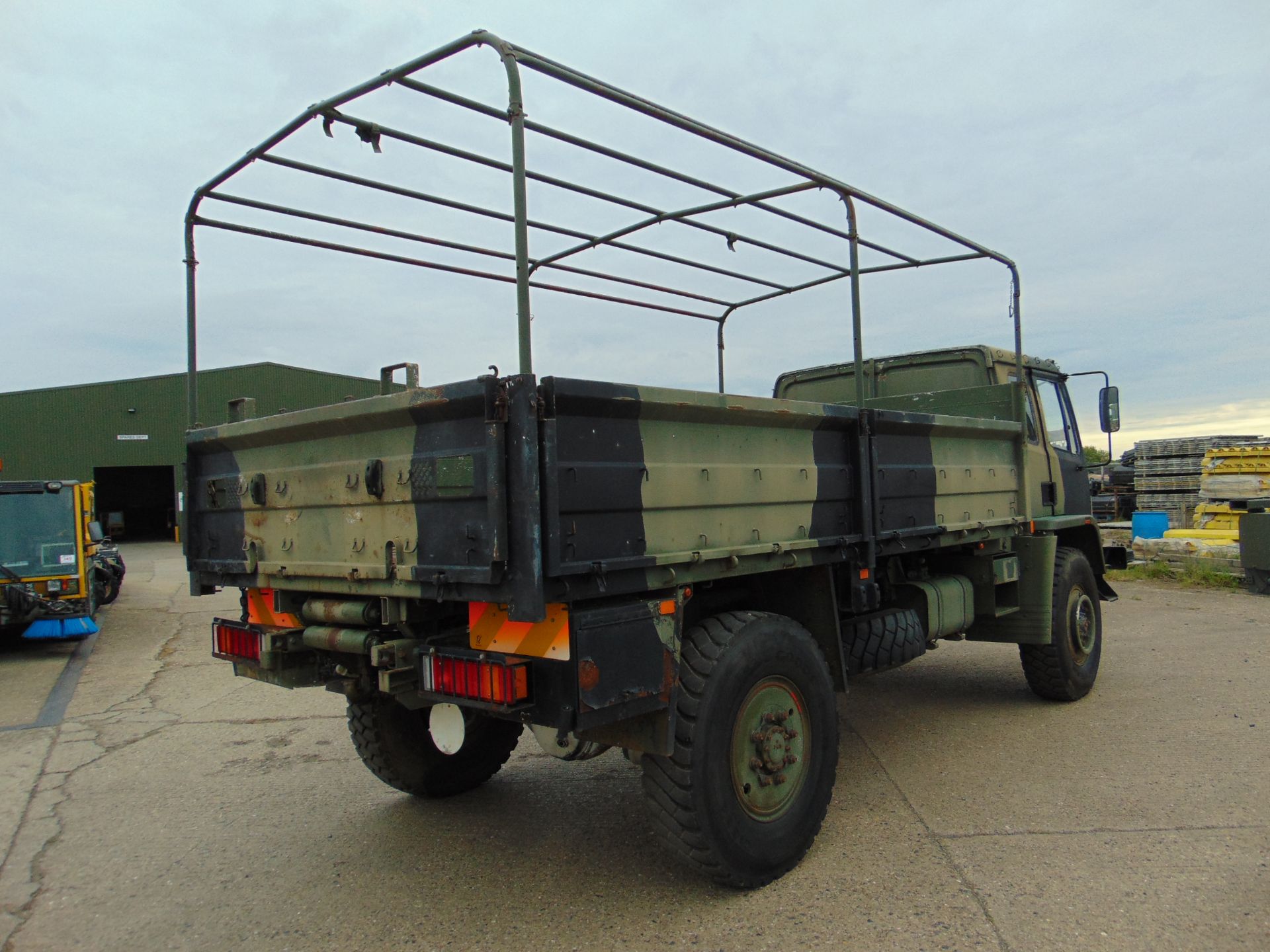 Leyland Daf 45/150 4 x 4 fitted with Hydraulic Winch ( operates Front and Rear ) - Image 6 of 23