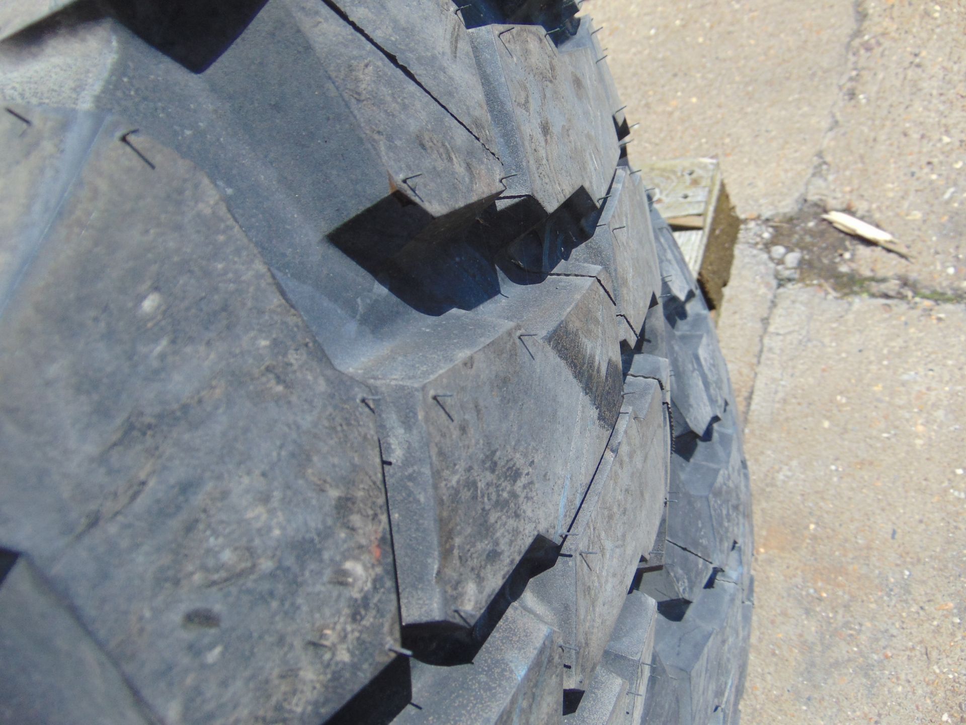 2x Continental HCS 14.00 R20 Tyres - Image 3 of 5
