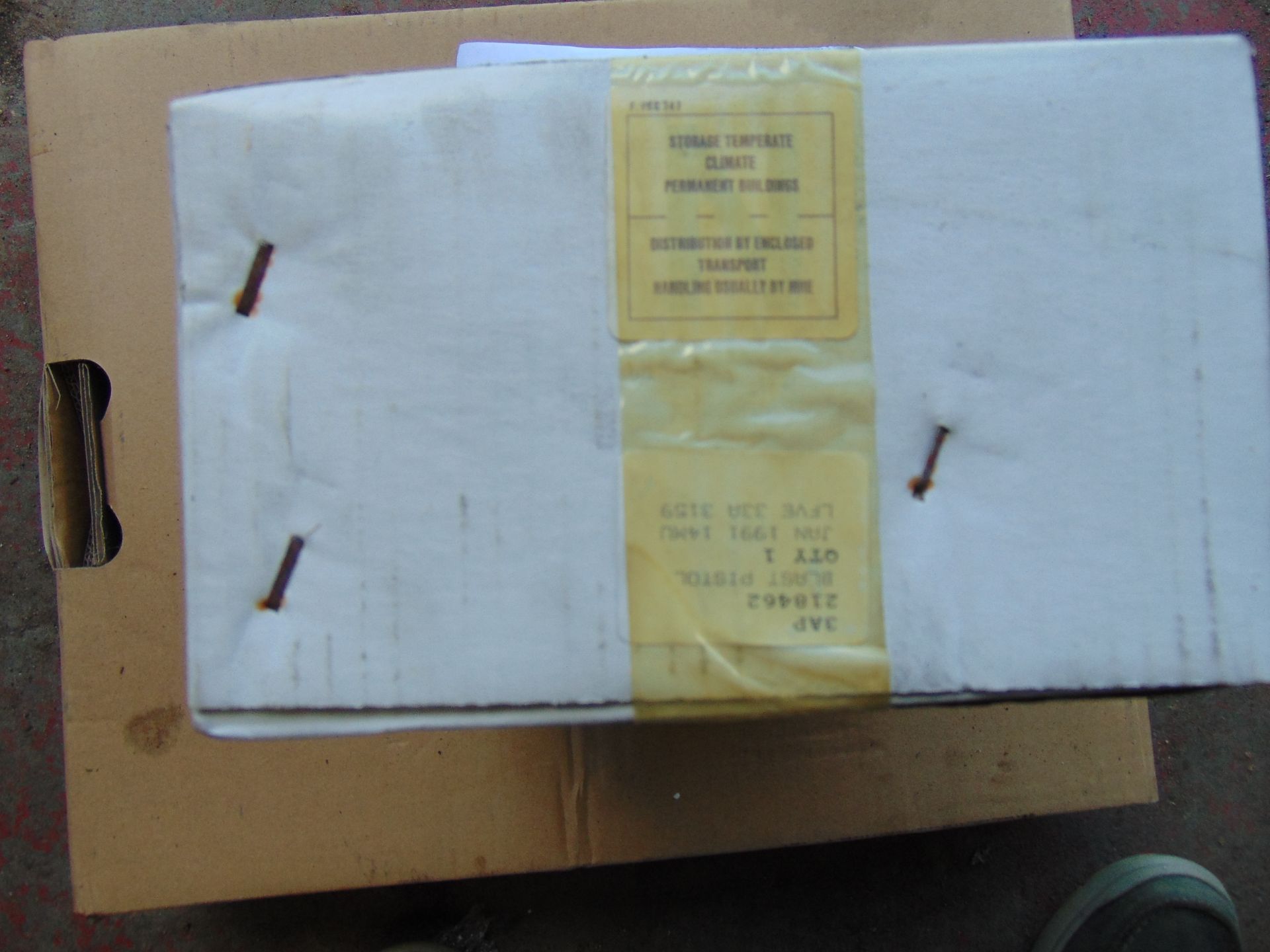 Hodge Clemco Unissued Shot Blasting Gun MoD Reserve Stocks in Original Box - Image 4 of 5