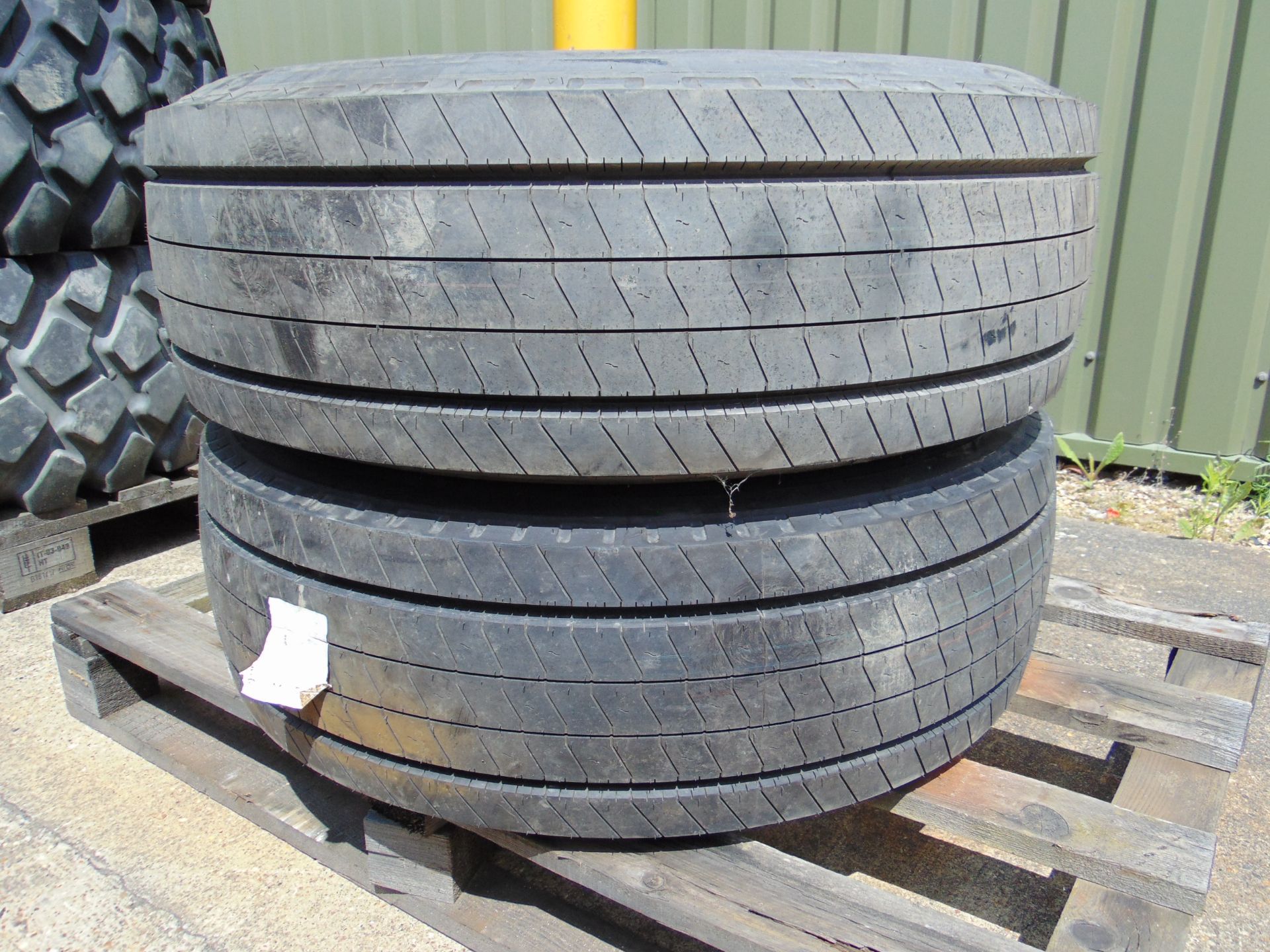 2x Goodyear Marathon LHT 285/70 R19.5 Tyres - Image 2 of 6