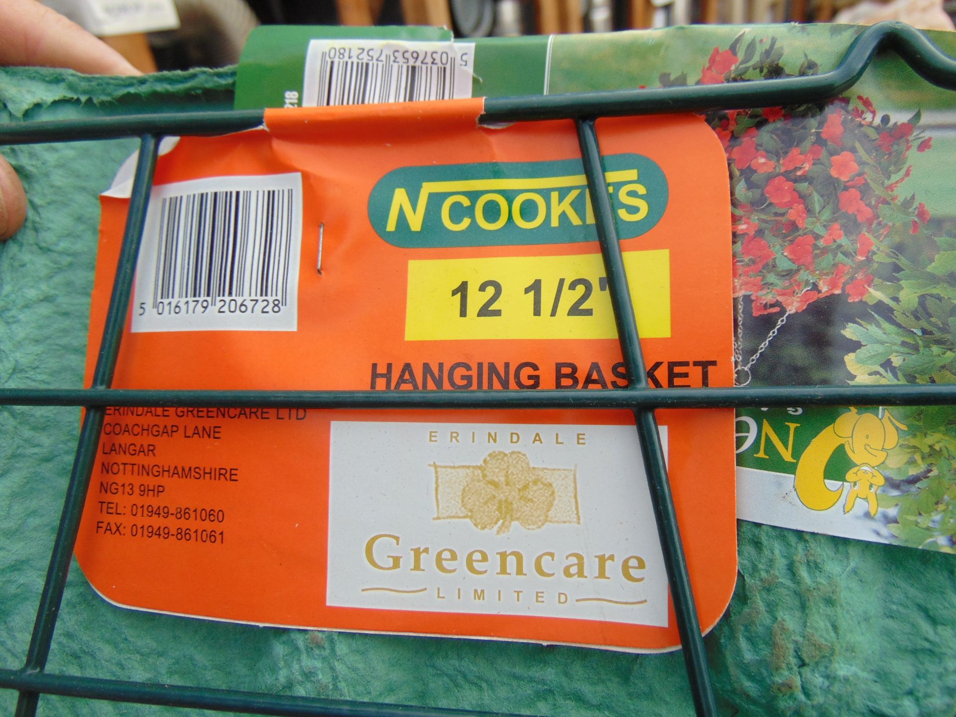 50 x Green hanging baskets and liners new unused - Image 4 of 4