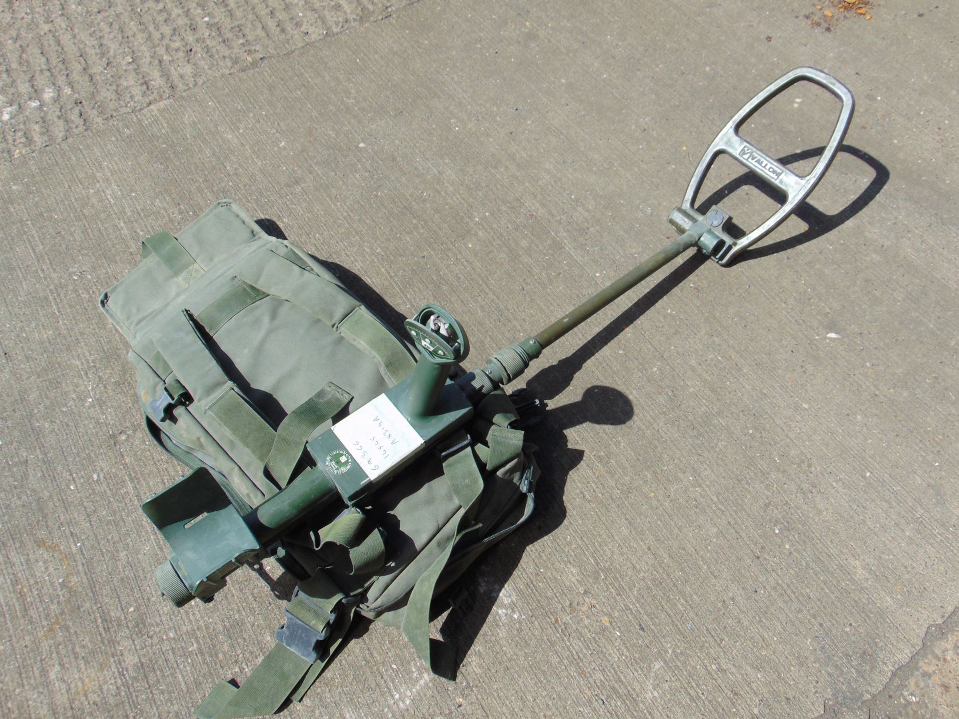 Vallon VMH3CS Metal Detector C/W Soft Backpack