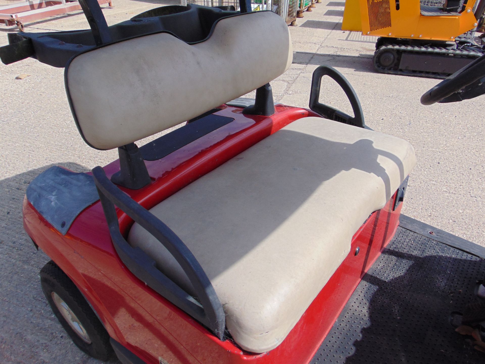 E-Z-GO 2 Seat Electric Golf Buggy as shown will need replacement batteries - Image 8 of 9