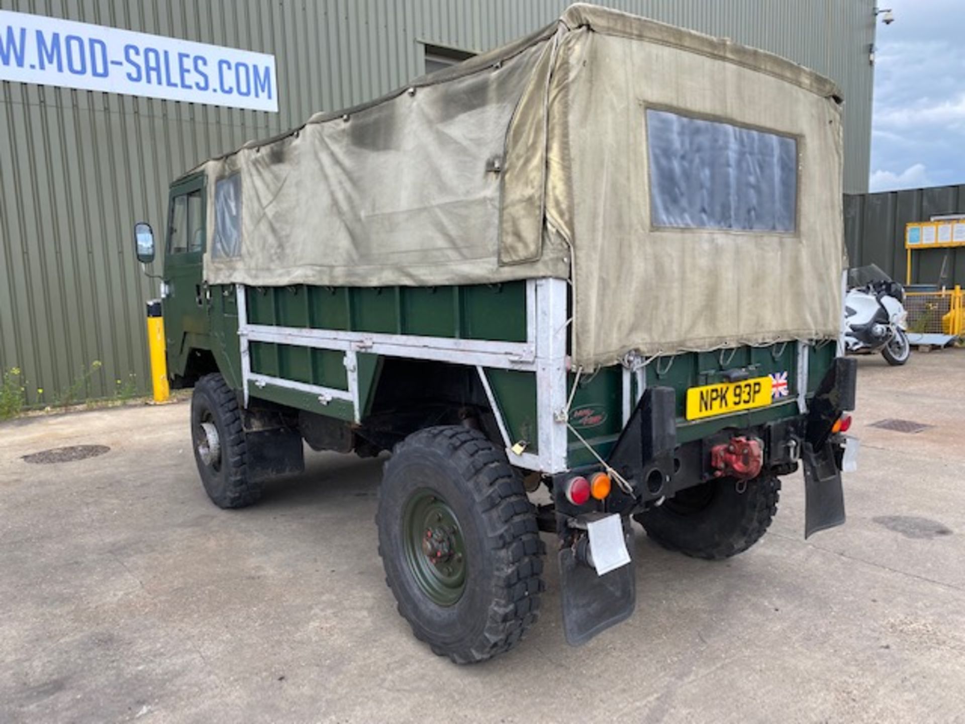 Land Rover 101" Forward Control V8 Soft Top with Fitted Winch ONLY 9,268 MILES! - Image 9 of 59