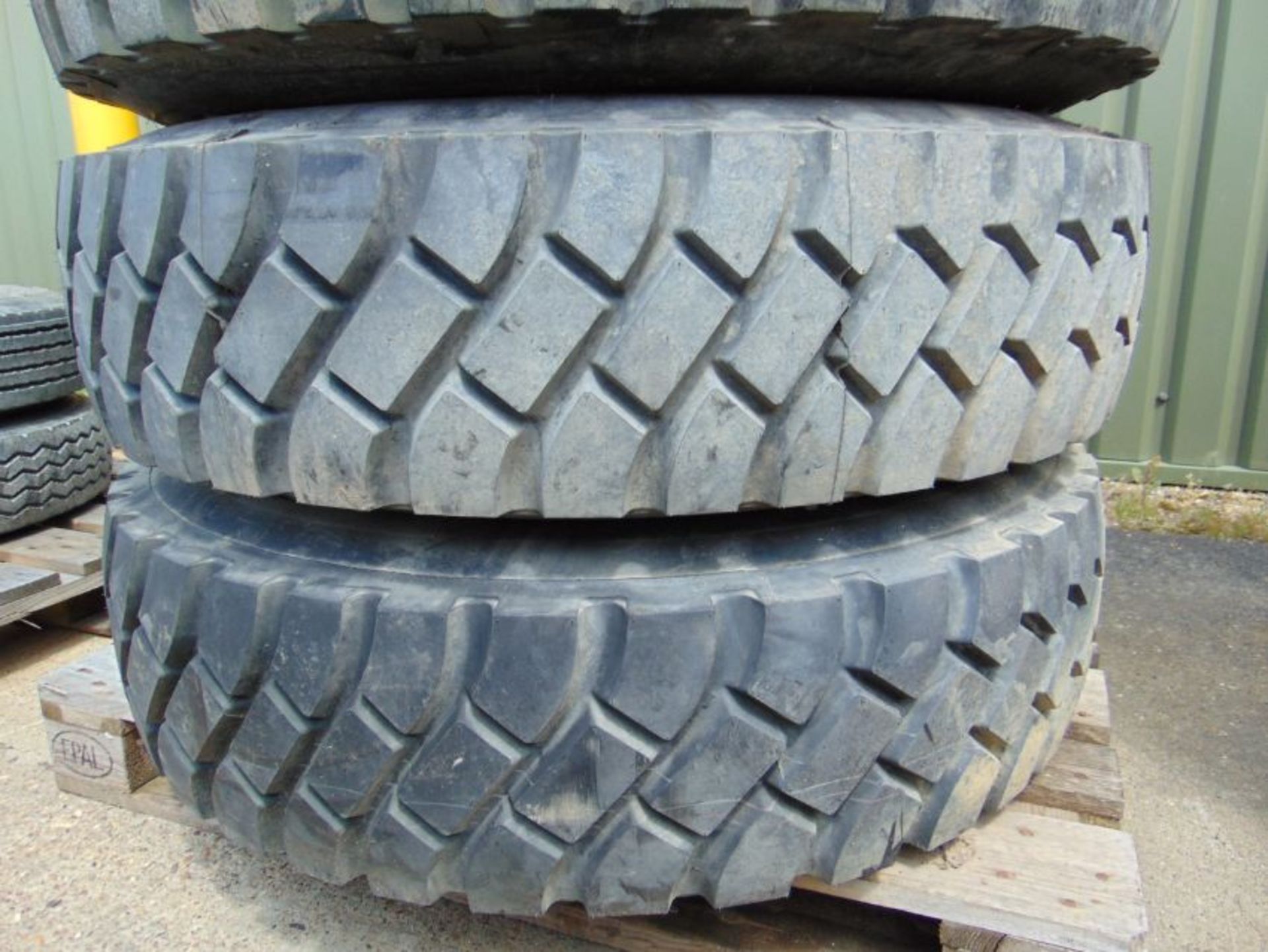 4x Goodyear G188A 12.00 R20 Tyres on 8 Stud Rims - Image 3 of 8