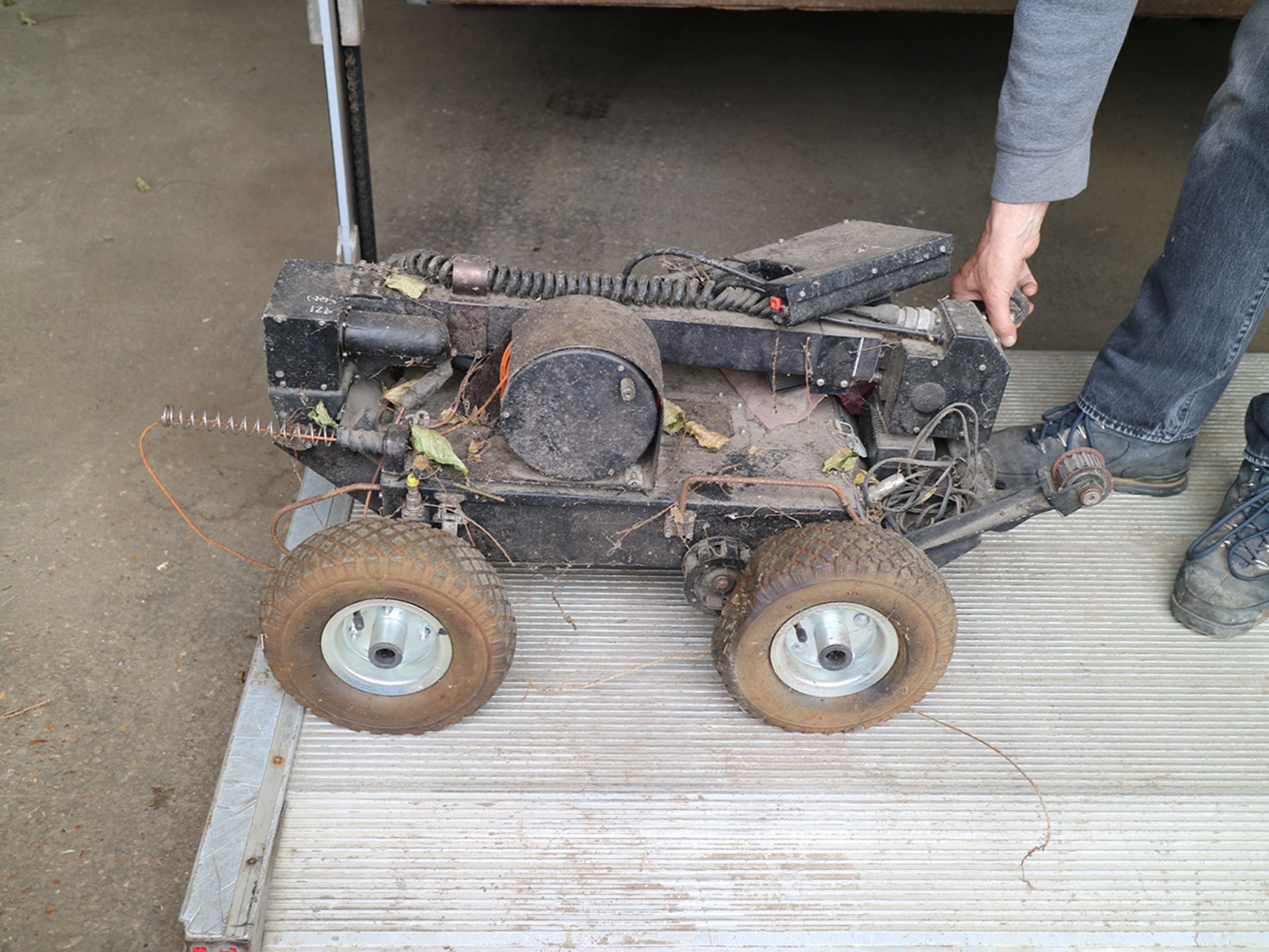 Experimental Bomb Disposal ROV - mini robot - Incomplete 2 wheels missing – Ex-police trials