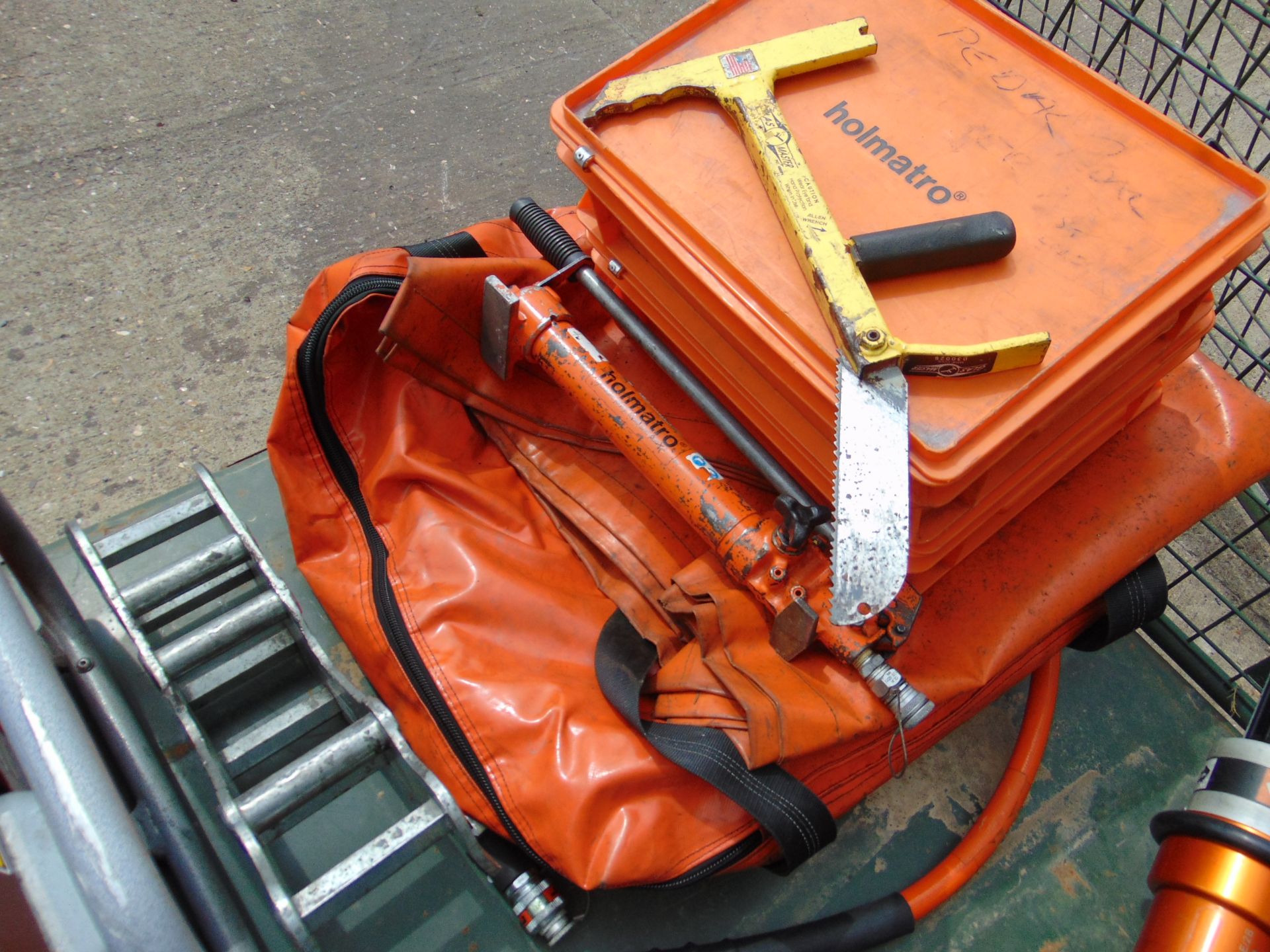 Holmatro Jaws of Life Rescue Kit inc Power Pack, Cutters, Spreaders, Ram etc - Image 8 of 14