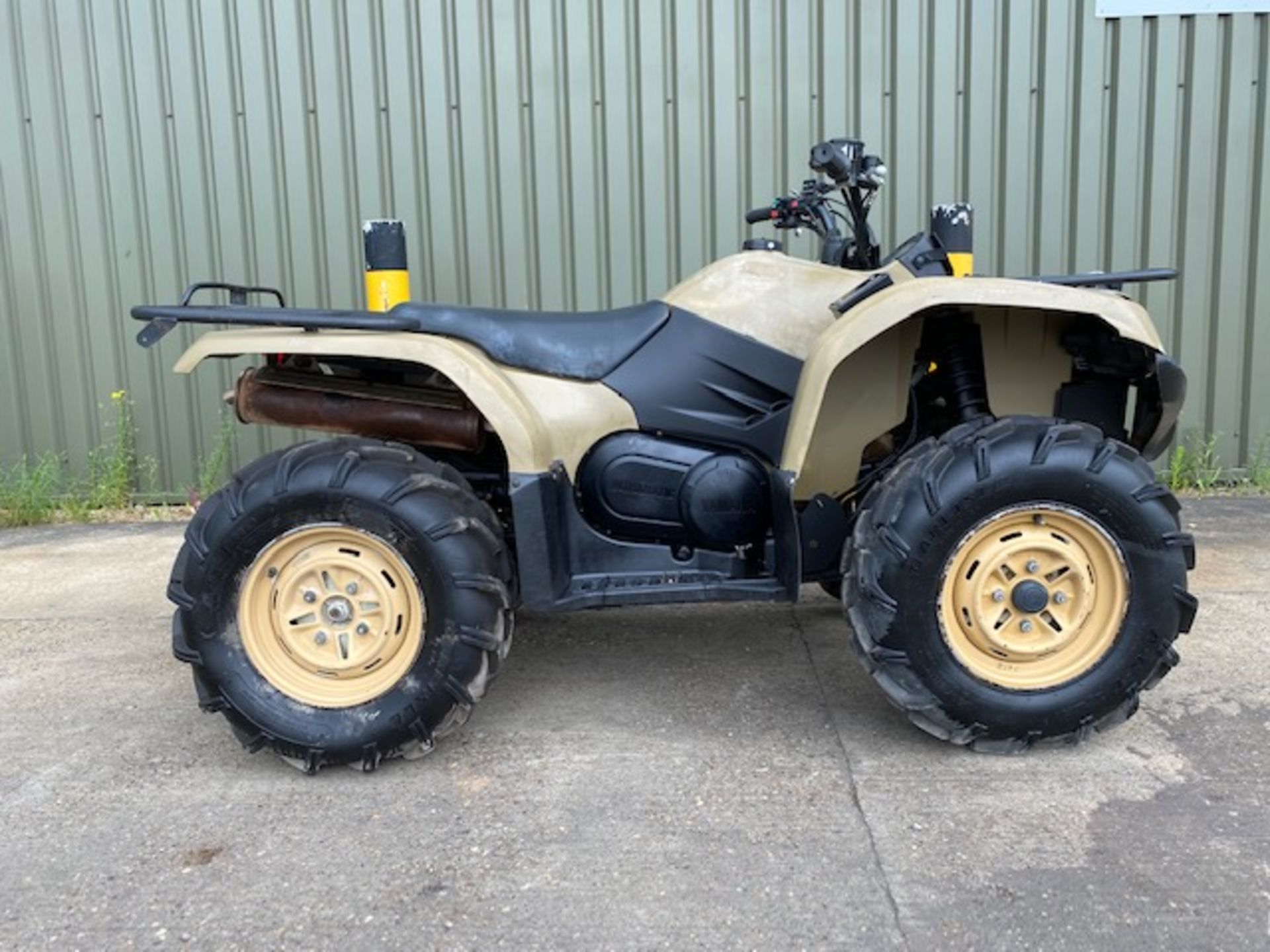 Military Specification Yamaha Grizzly 450 4 x 4 ATV Quad Bike ONLY 5,539Km!!! - Image 6 of 26