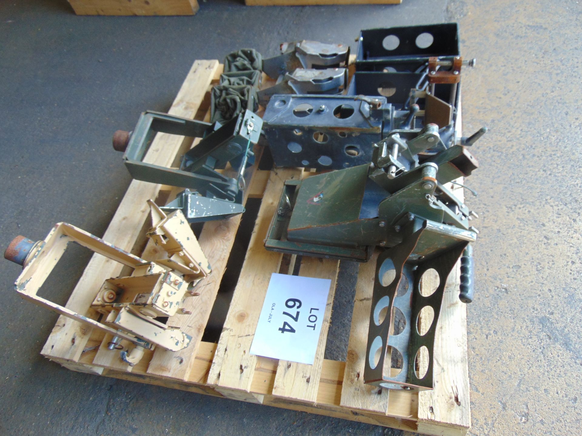 Machine Gun Pintles etc As shown 1 x pallet - Image 7 of 7