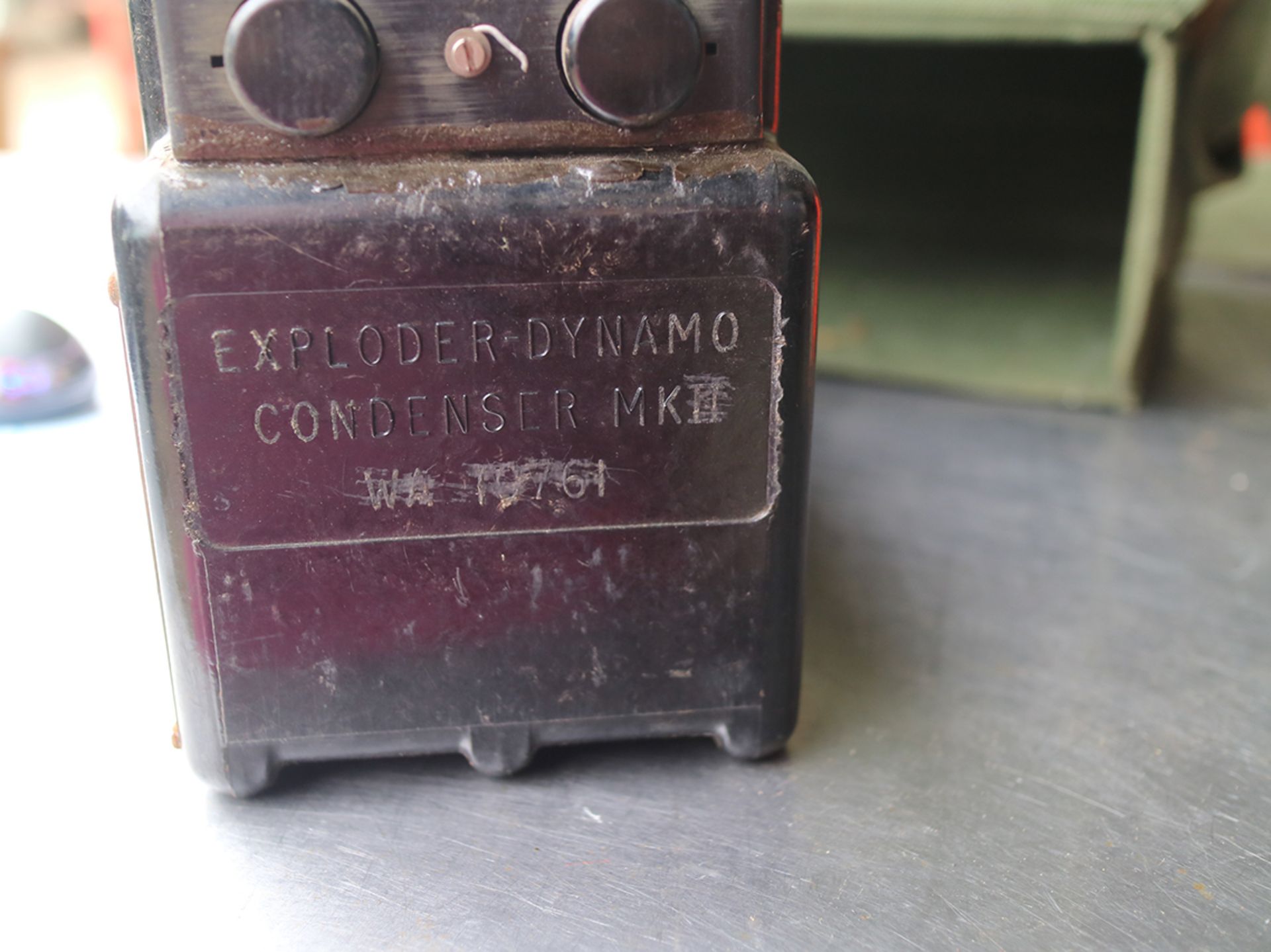 Beethoven Exploder Dynamo Condenser Mk 3 WW2 demolitions exploder in unissued condition - Image 4 of 4