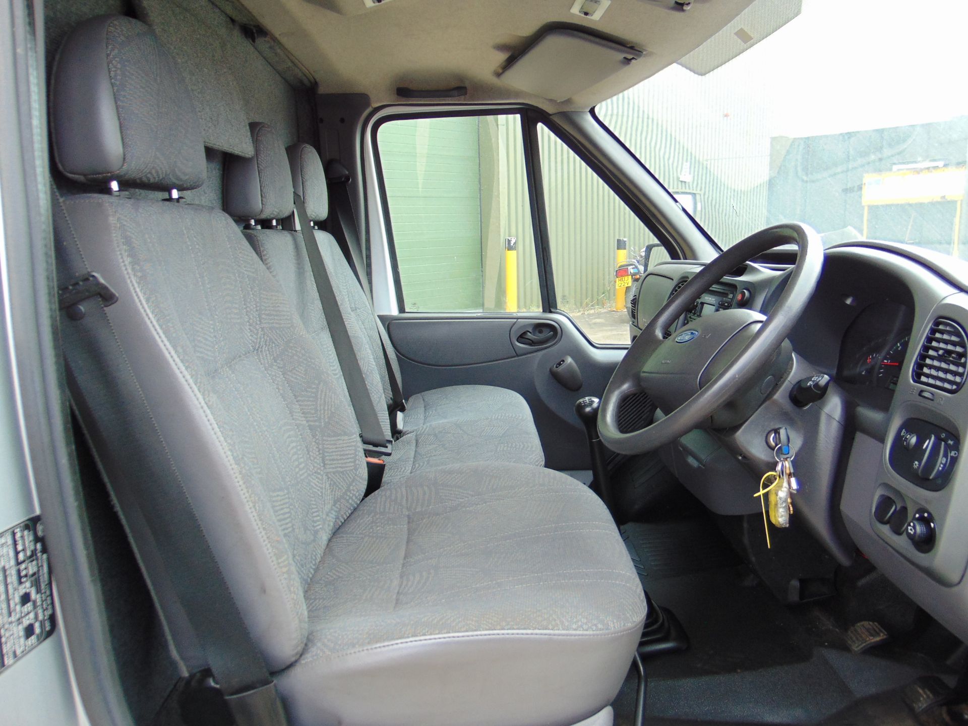 2004 Ford Transit 135 T350 LWB Mobile Surveillance & Monitoring Vehicle ONLY 11,044 Miles! - Image 30 of 41