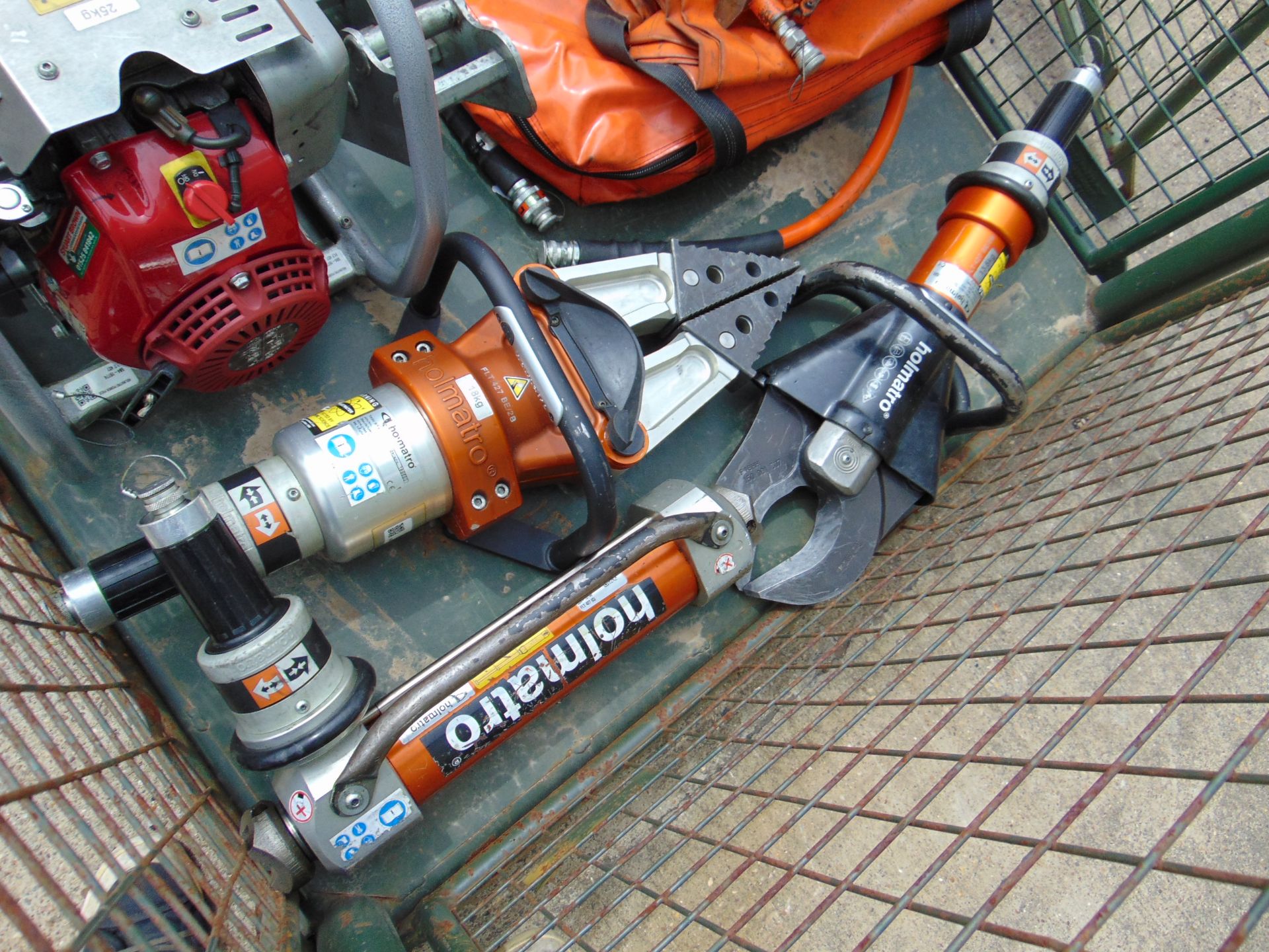 Holmatro Jaws of Life Rescue Kit inc Power Pack, Cutters, Spreaders, Ram etc - Image 4 of 14