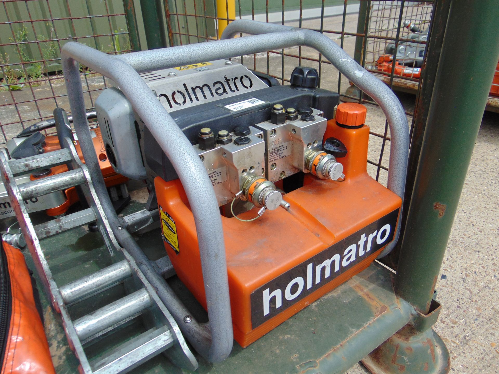 Holmatro Jaws of Life Rescue Kit inc Power Pack, Cutters, Spreaders, Ram etc - Image 2 of 14