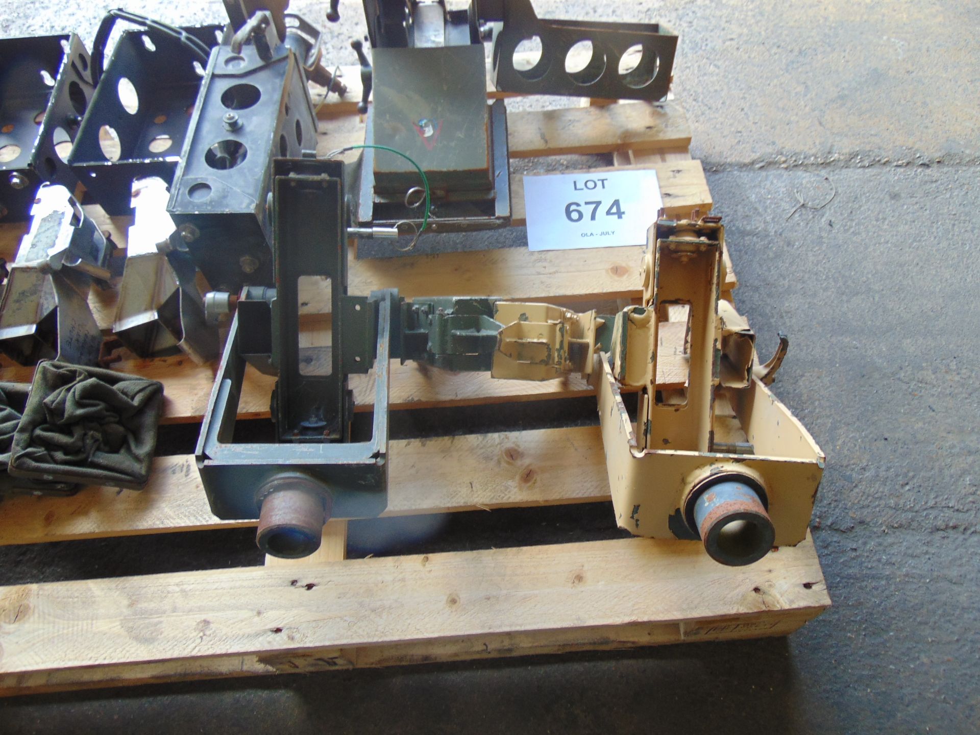 Machine Gun Pintles etc As shown 1 x pallet - Image 3 of 7