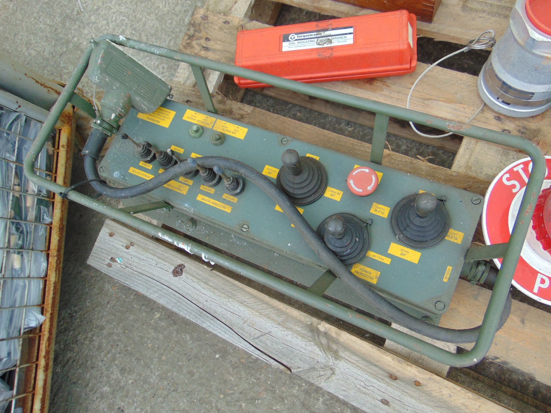 1x Pallet of Tools, Refuelling Connectors etc as shown. - Image 2 of 7