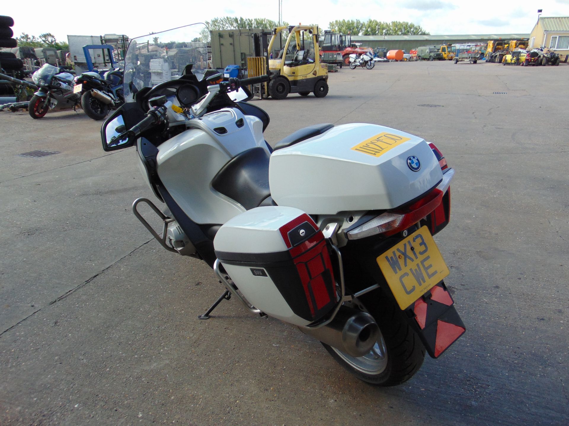 1 Owner 2013 BMW R1200RT Motorbike ONLY 48,842 Miles! - Image 8 of 24