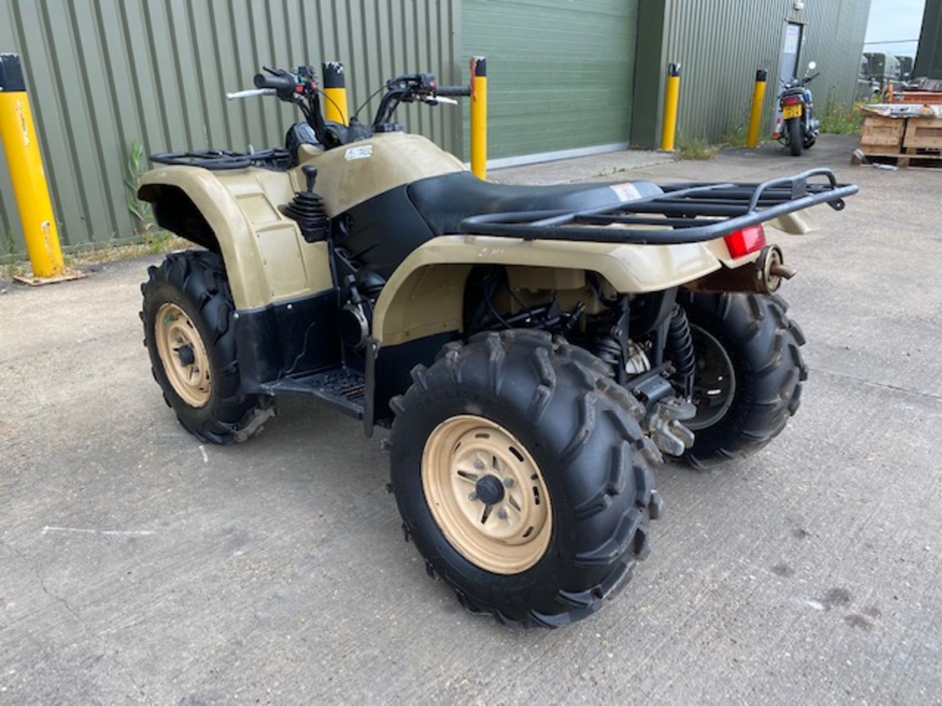 Military Specification Yamaha Grizzly 450 4 x 4 ATV Quad Bike ONLY 5,539Km!!! - Image 7 of 26