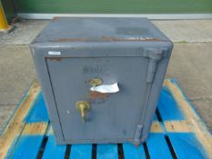 Heavy Duty Air Ministry Lockable Safe C/W Brass Handle & Key