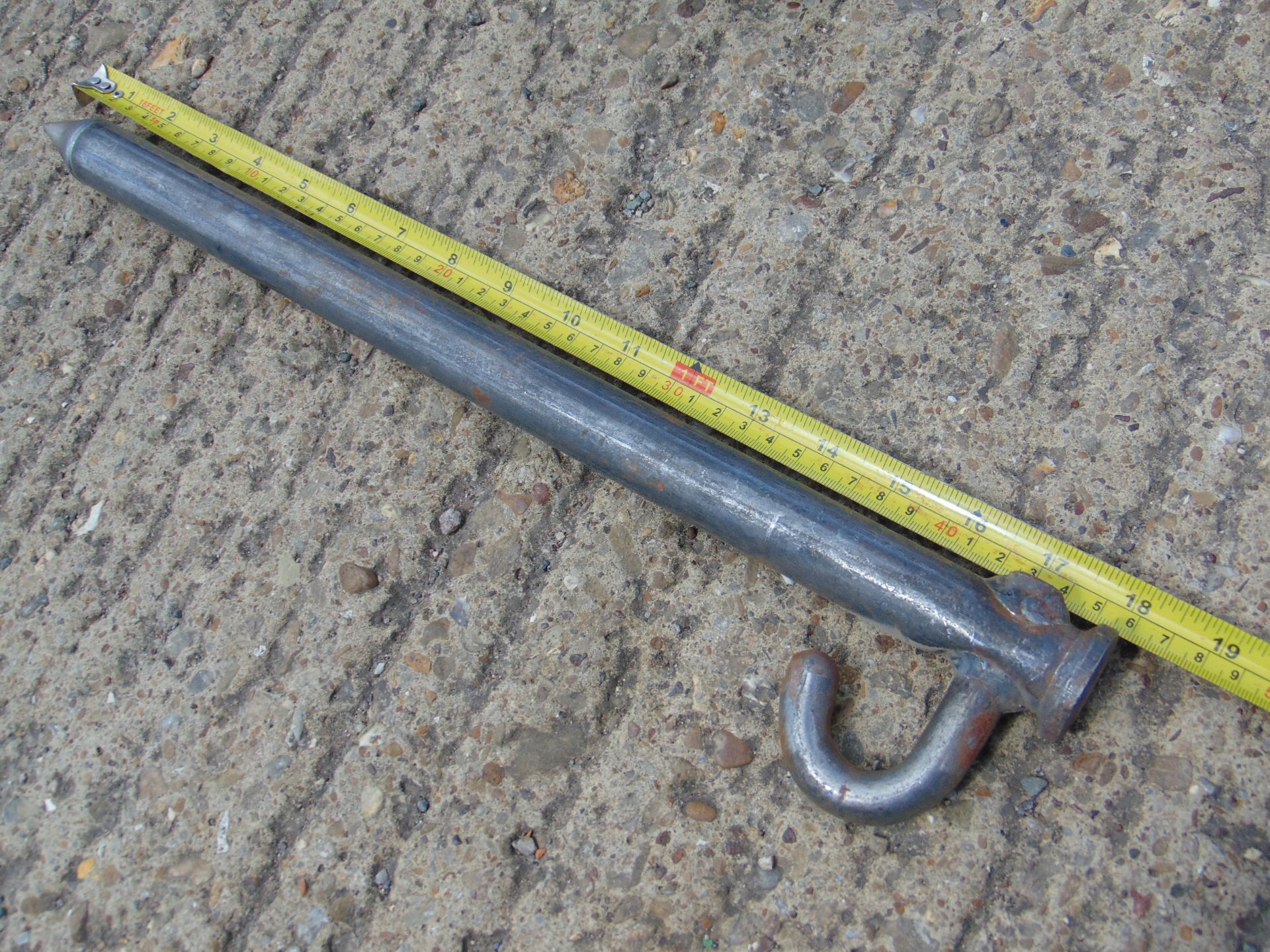 10x Heavy Duty 18" Tent Storm Pegs - Image 3 of 4