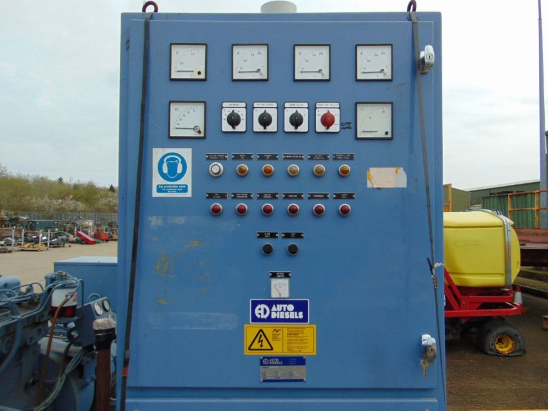 Auto Diesel 85 KVA 68 Kw 3 Phase 415/240V Standby Automatic Mains Faliure Generator ONLY 807 HOURS! - Image 15 of 20