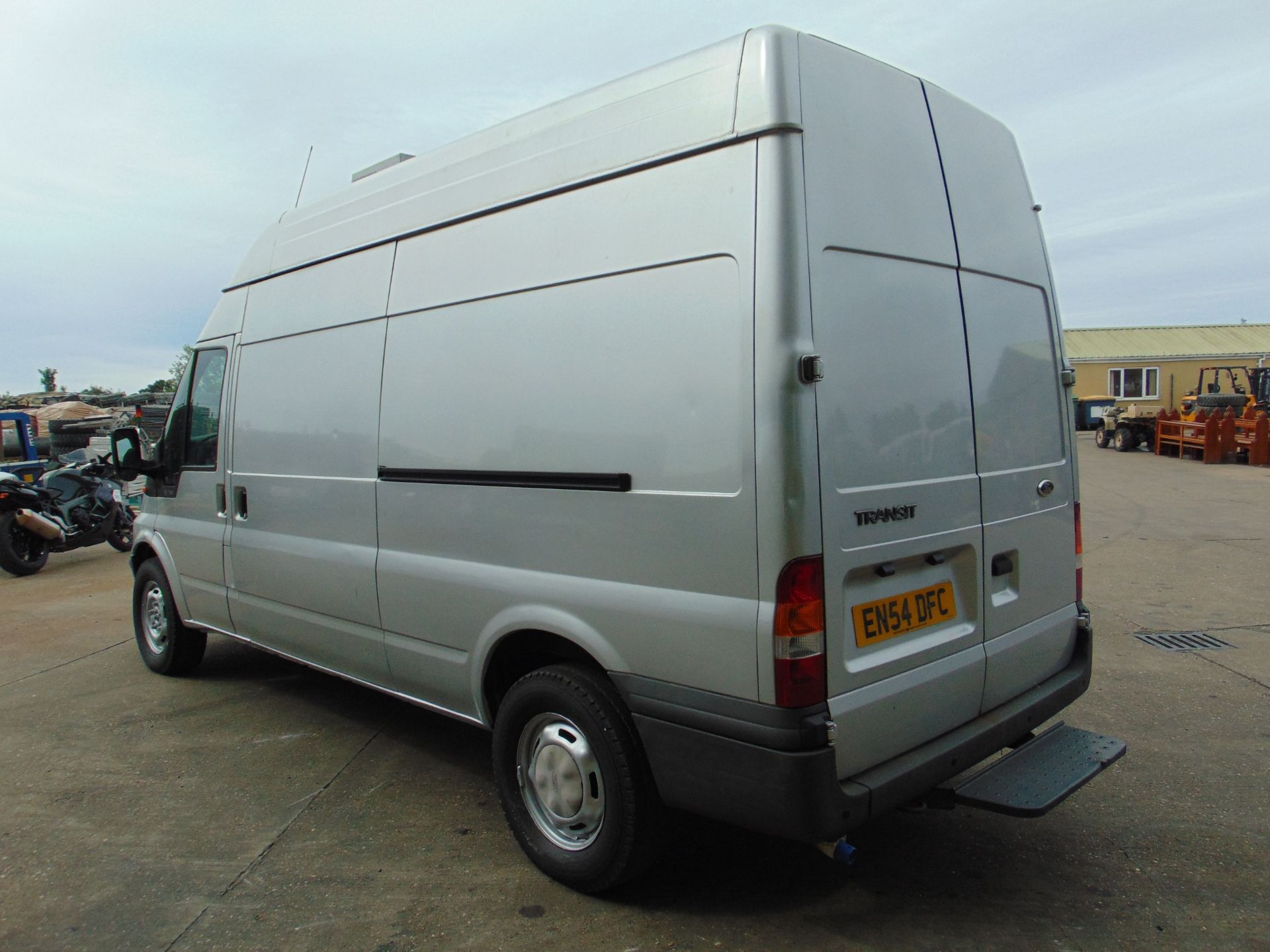 2004 Ford Transit 135 T350 LWB Mobile Surveillance & Monitoring Vehicle ONLY 11,044 Miles! - Image 9 of 41