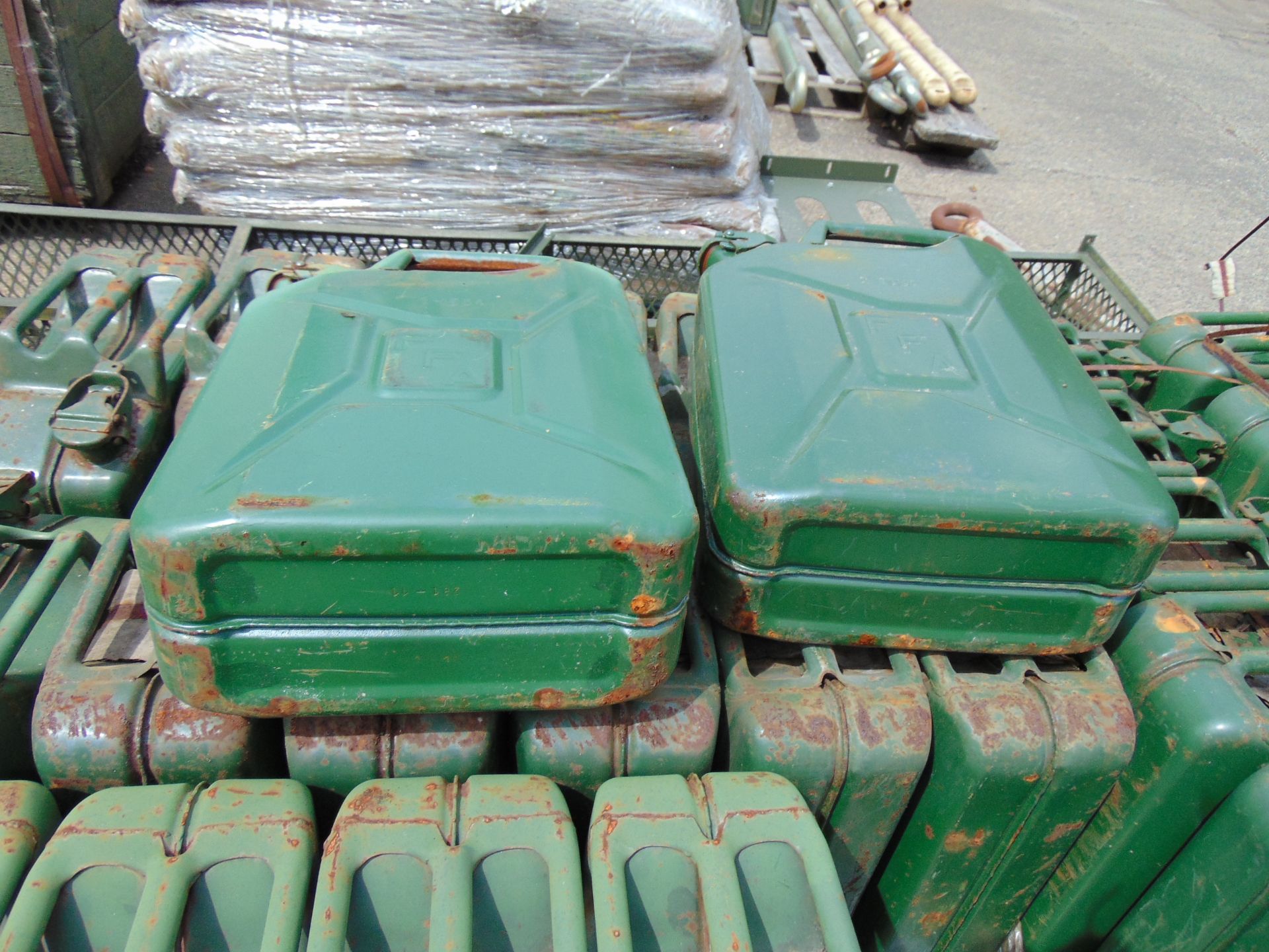 2 Pallets (44 Pcs) Unissued Jerry Cans Dated 1954 - Image 5 of 7