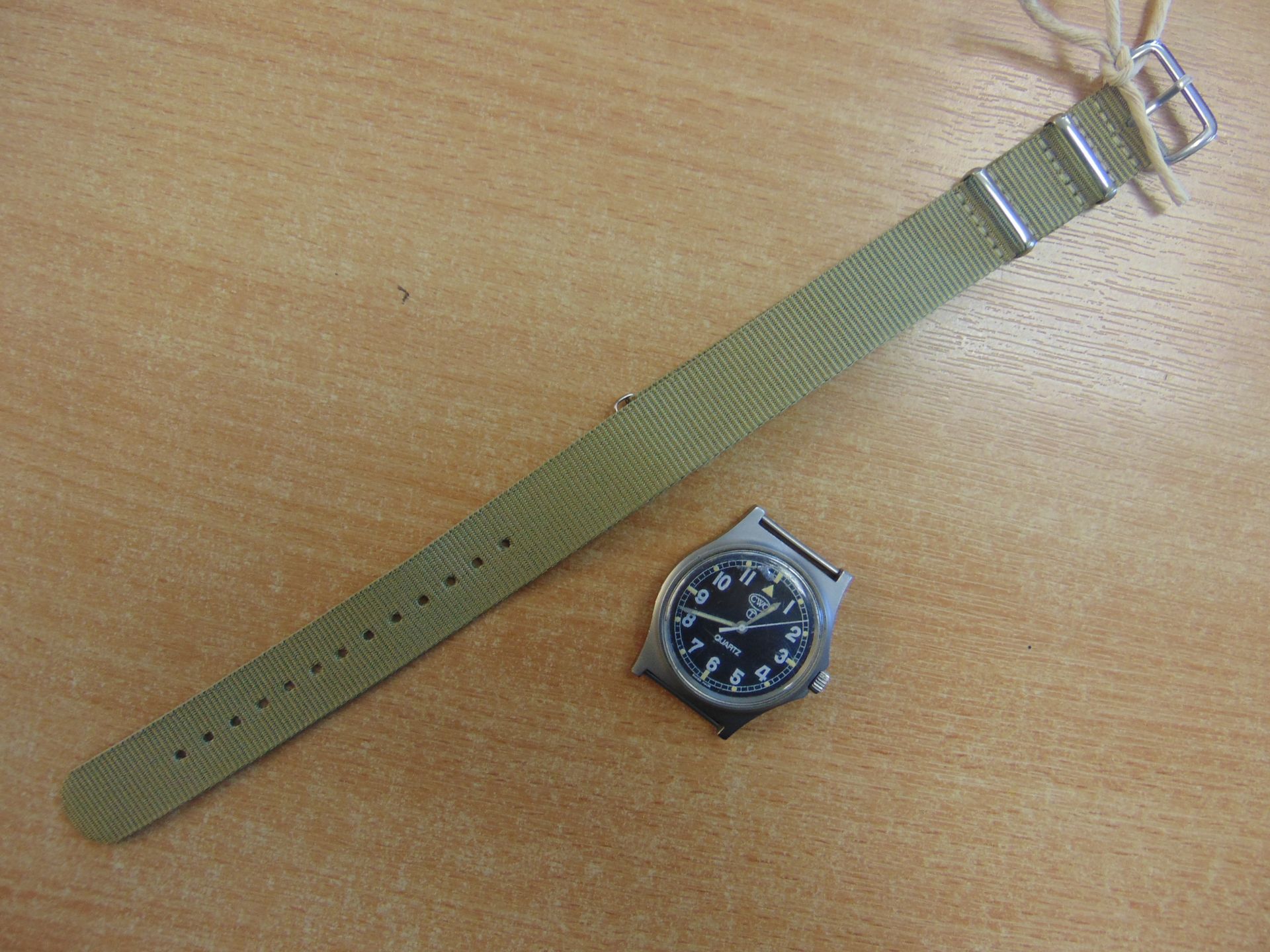 CWC W10 BRITISH ARMY SERVICE WATCH NATO MARKS DATE 1997 - Bild 8 aus 9