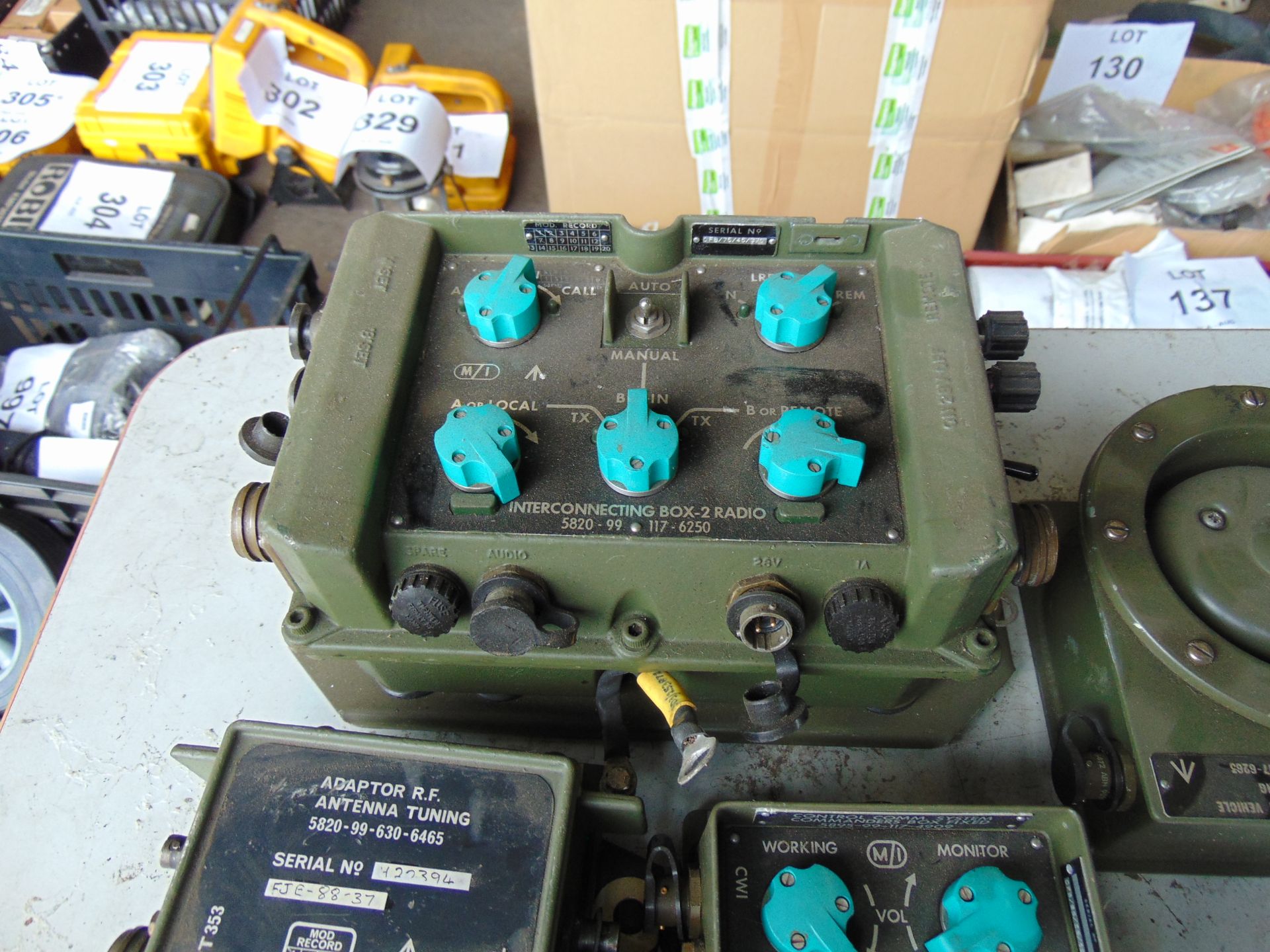 Rare IB2 2 radios vehicle box etc unissued - Image 2 of 5