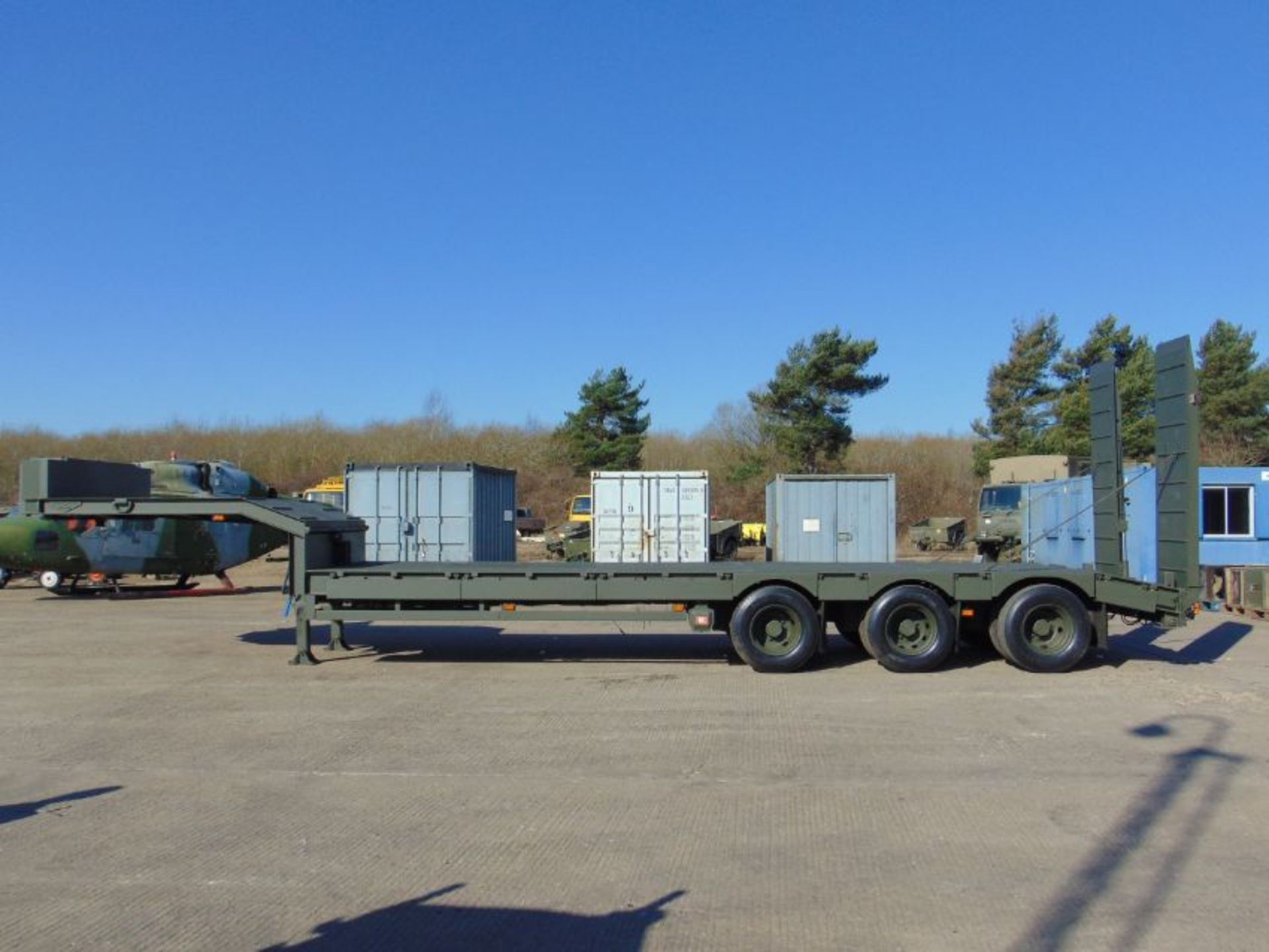 EX RESERVE Broshuis E-2130 Tri Axle Stepframe 43 Ton Trailer - Image 32 of 59