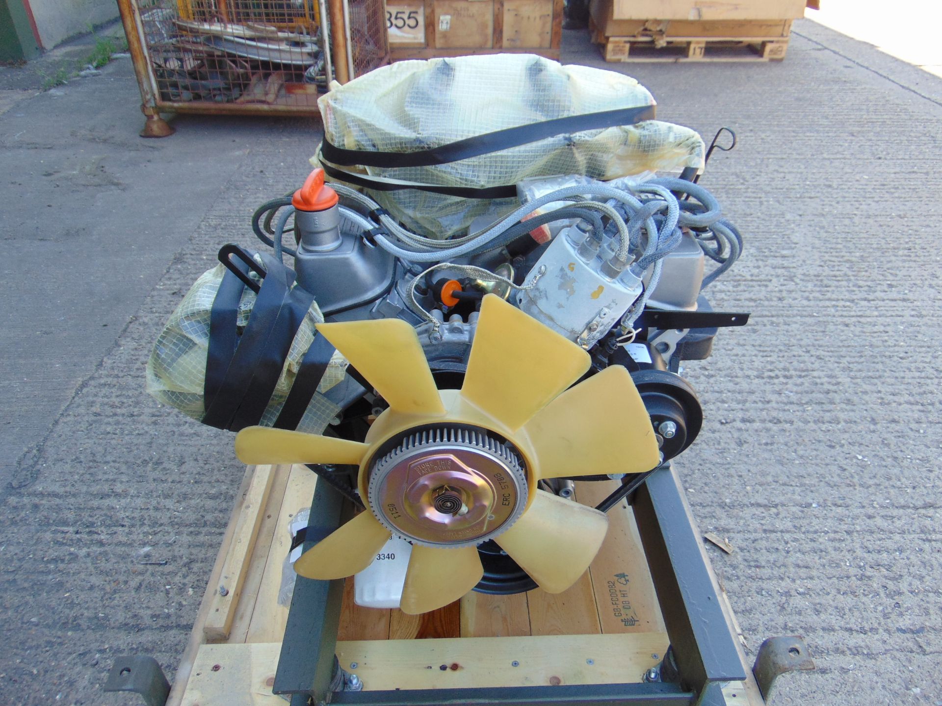 Fully Reconditioned Land Rover V8 Engine c/w all Accessories, as shown in Crate etc - Image 3 of 21