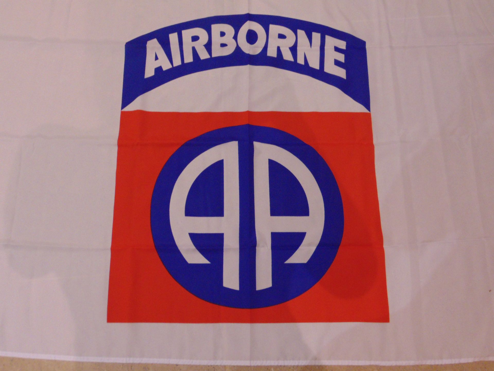 FLAG 82ND AIRBORNE WITH METAL EYELETS 5 FT X 3 FT - Bild 3 aus 6
