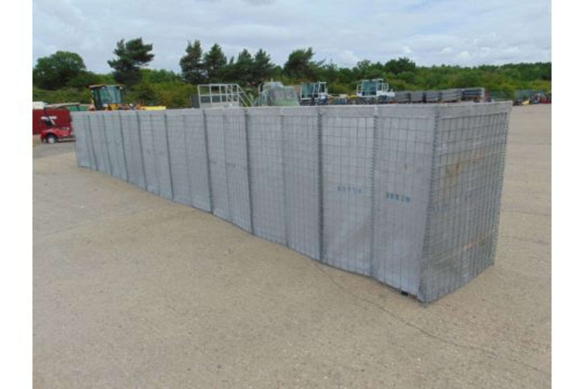 From UK MOD New Unissued HESCO Concertainer MIL 1 Height 1.37m Width 1.06m Length 10m - Image 2 of 7