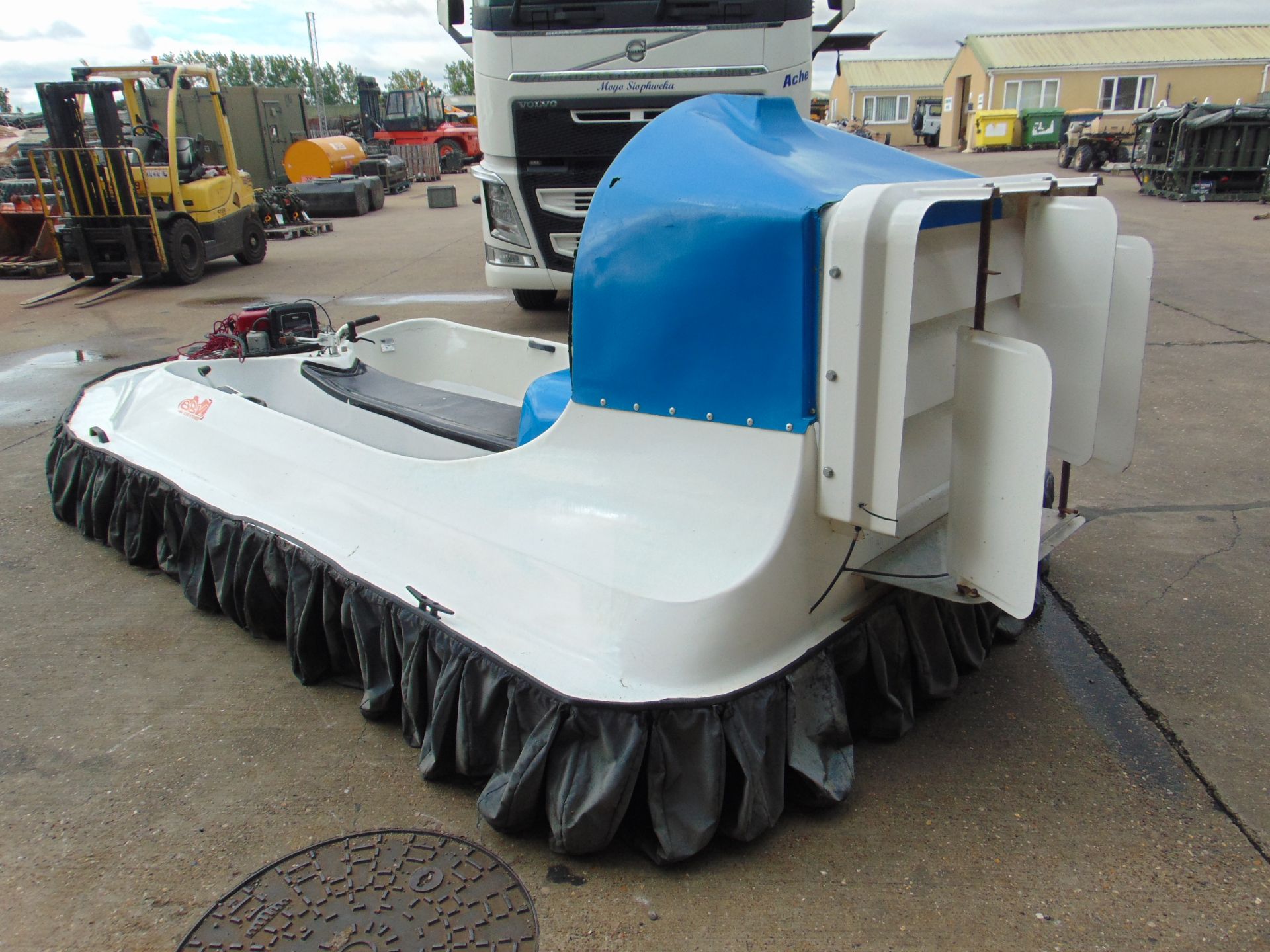 BBV 3 Twin Engine Hovercraft - Image 7 of 23