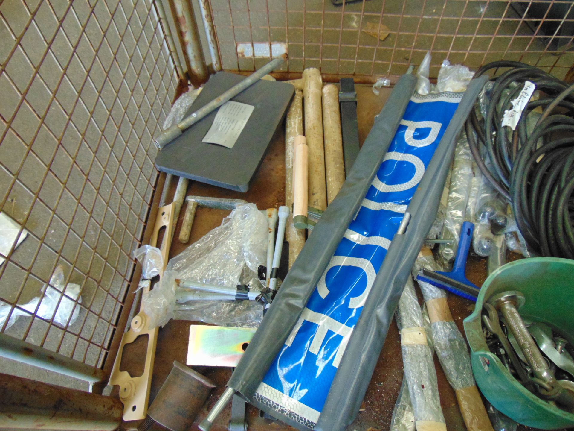 1 x Stillage Tools, Starting Handles Signs, Air Lines etc - Image 6 of 6