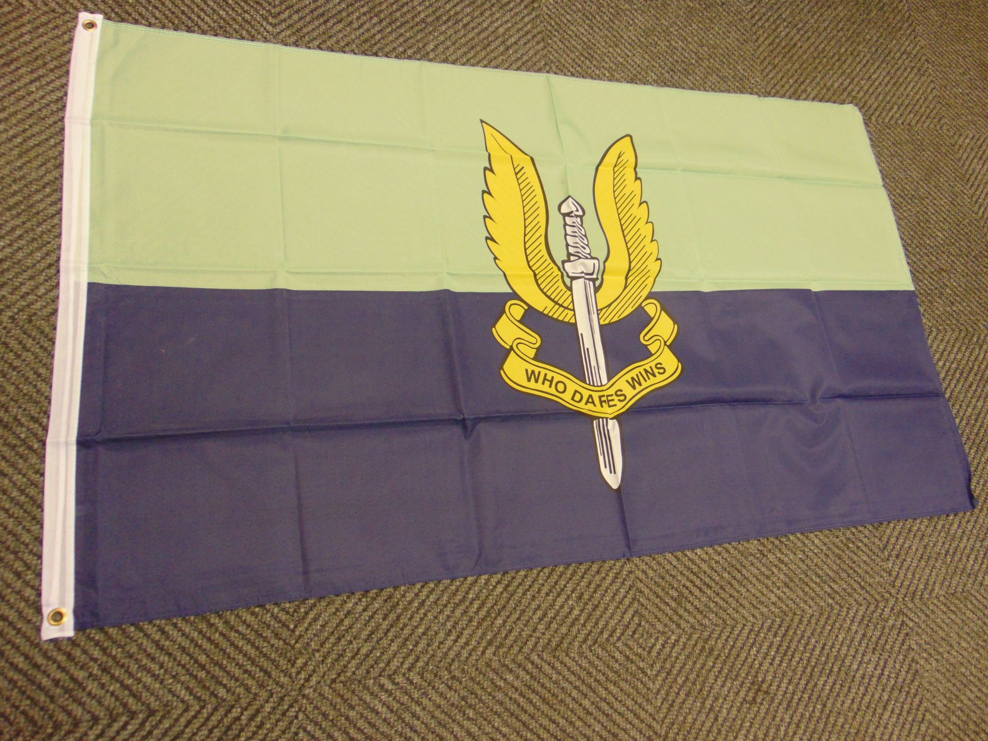 SAS FLAG NEW AND UNUSED - Image 2 of 5