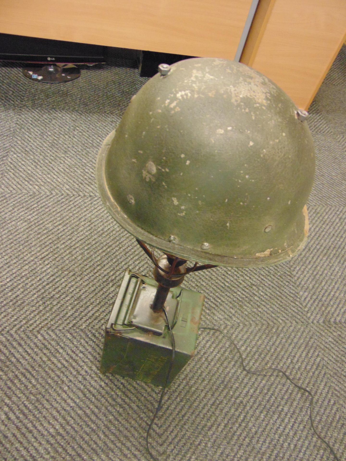VERY UNUSUAL TABLE LAMP MADE FROM STEEL COMBAT HELMET AMNO BOX ETC - Image 3 of 7